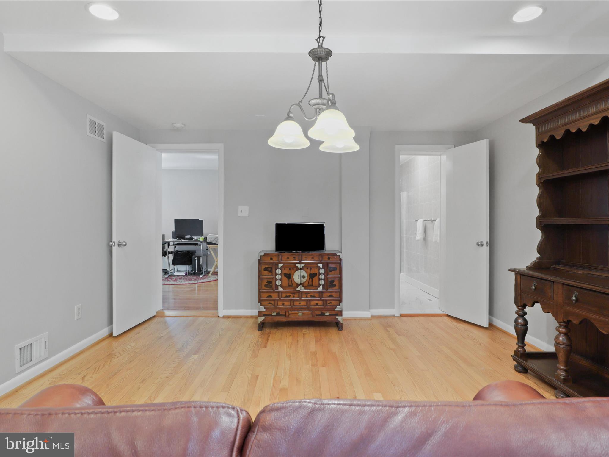 MANTUA HILLS - Residential