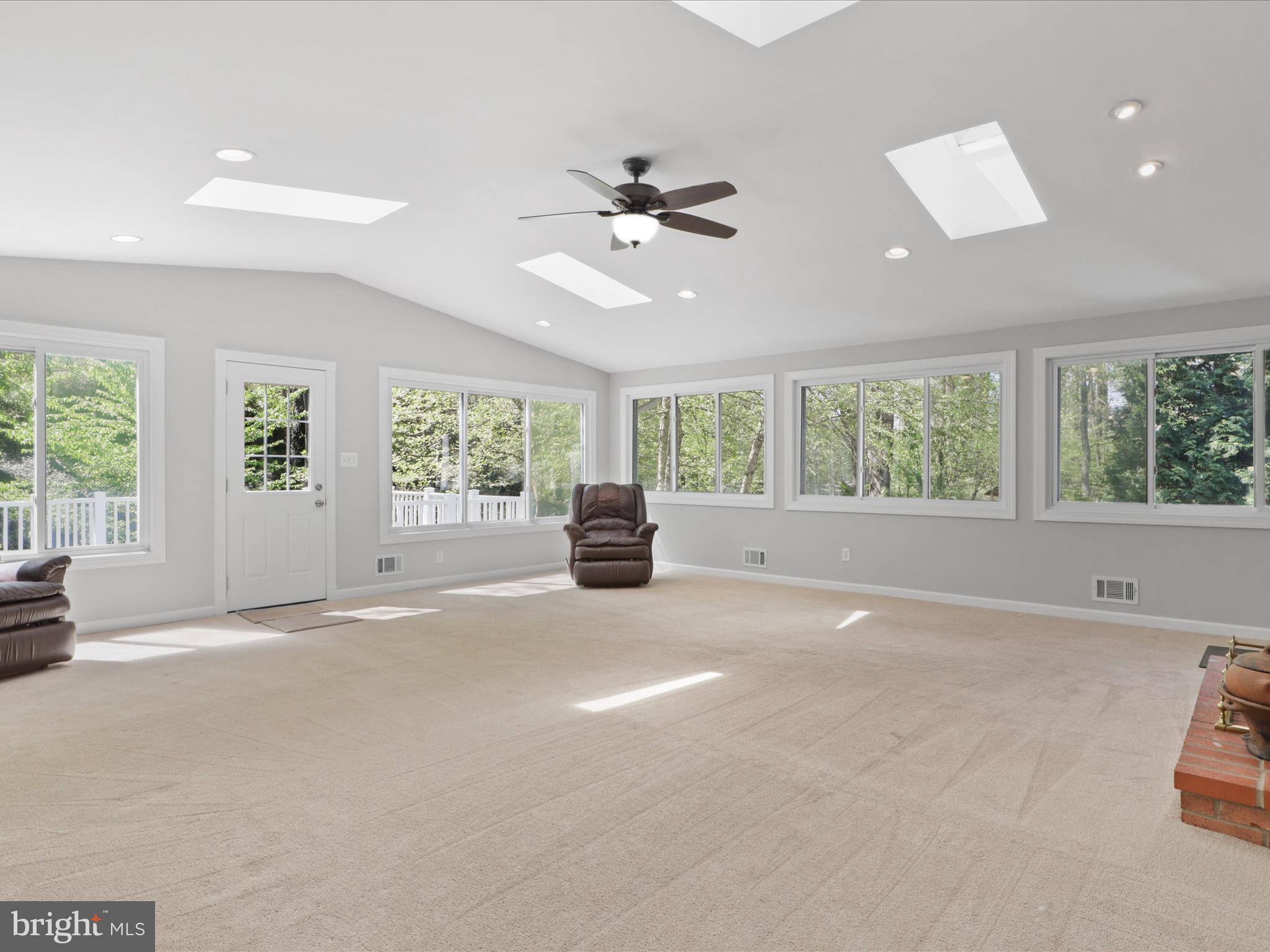 MANTUA HILLS - Residential