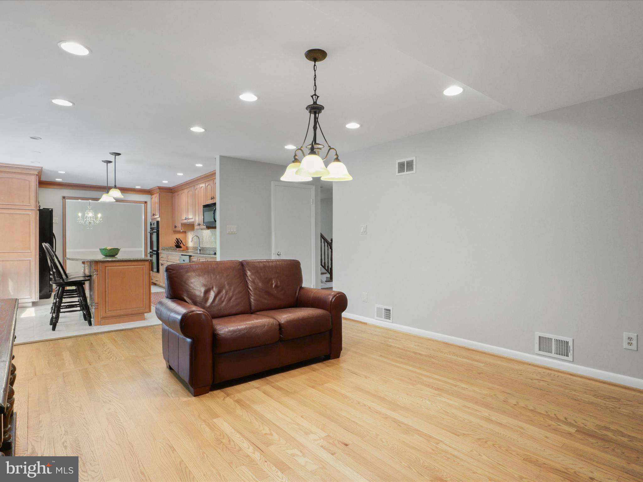 MANTUA HILLS - Residential