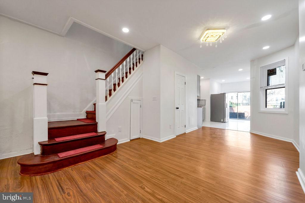 PHILADELPHIA (WEST) - Residential