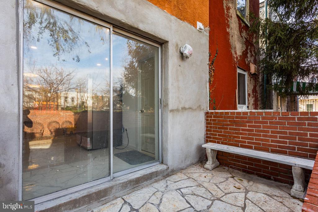 PHILADELPHIA (WEST) - Residential