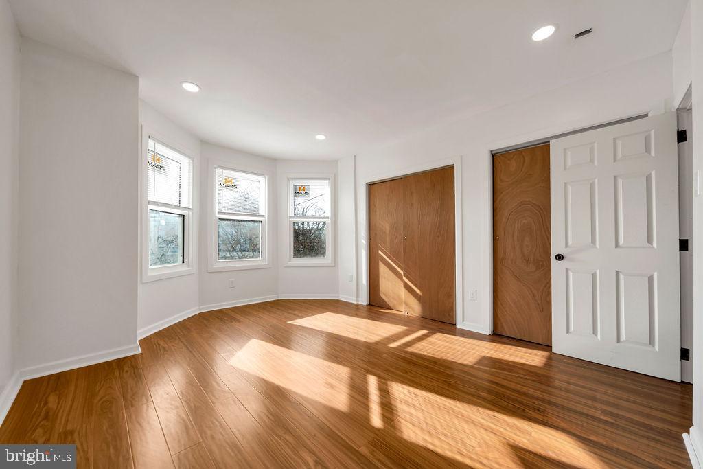 PHILADELPHIA (WEST) - Residential