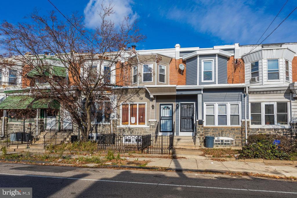 PHILADELPHIA (WEST) - Residential