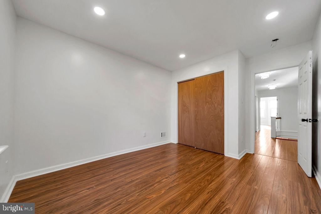 PHILADELPHIA (WEST) - Residential