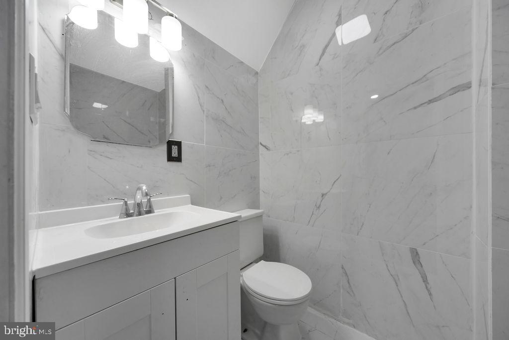 PHILADELPHIA (WEST) - Residential