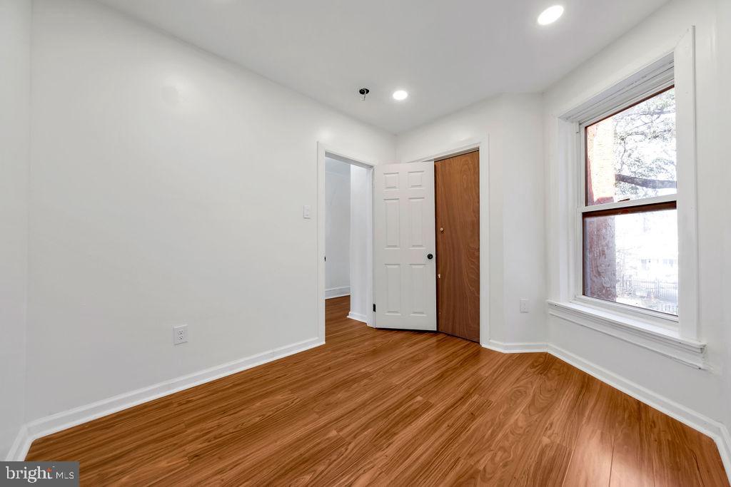 PHILADELPHIA (WEST) - Residential