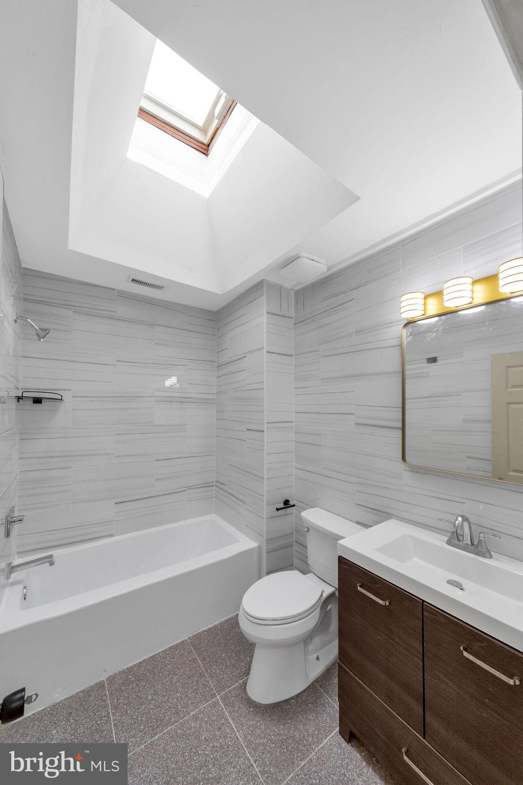 PHILADELPHIA (WEST) - Residential