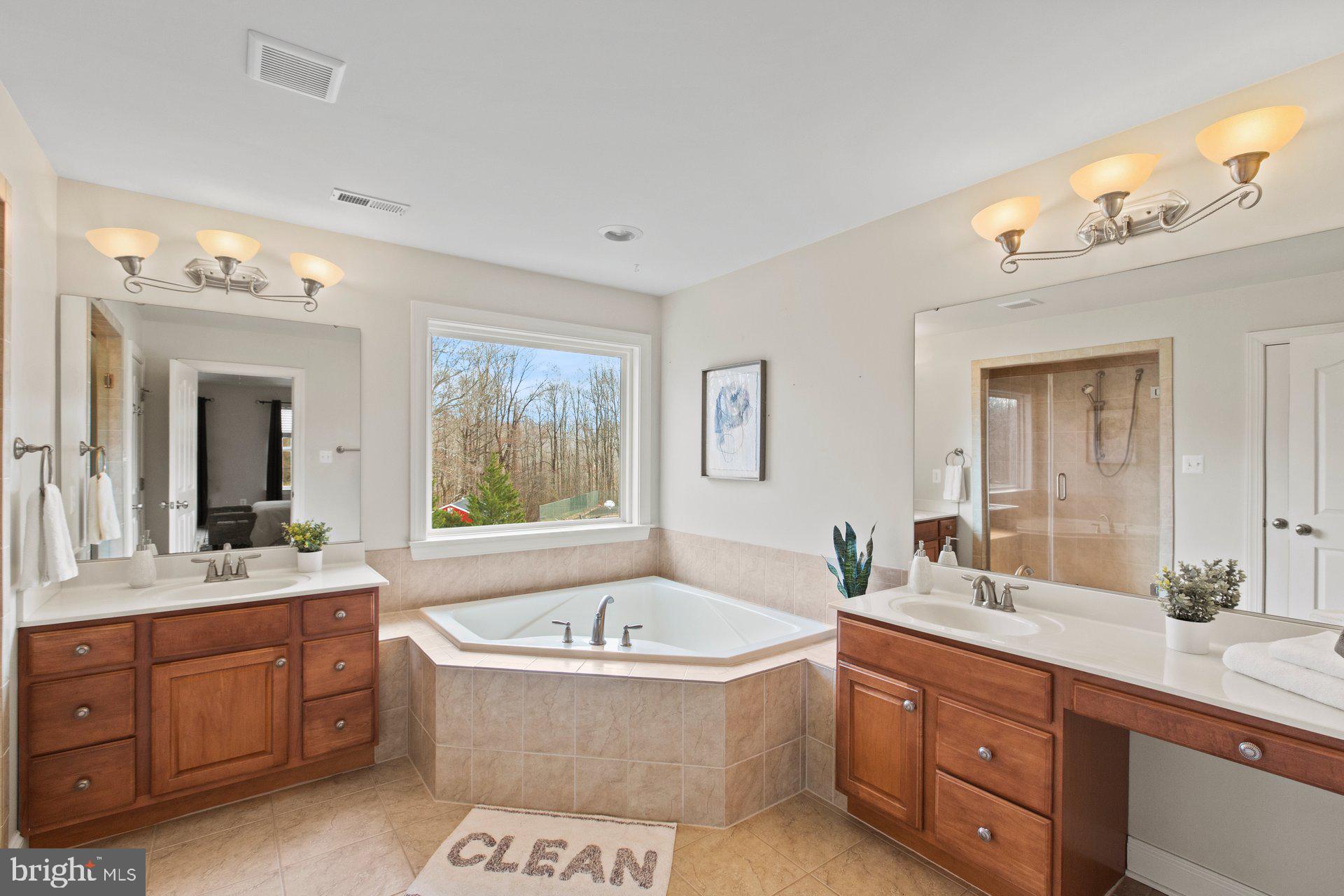 FARMS AT HUNTING CREEK - Residential