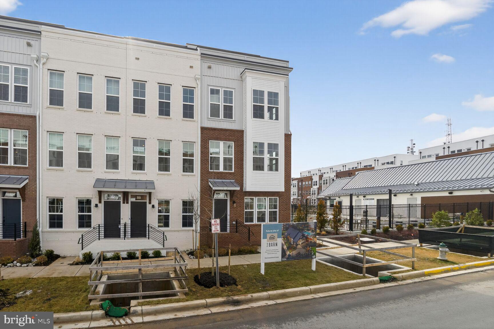 2521 FARMSTEAD DRIVE 313 CLARKE