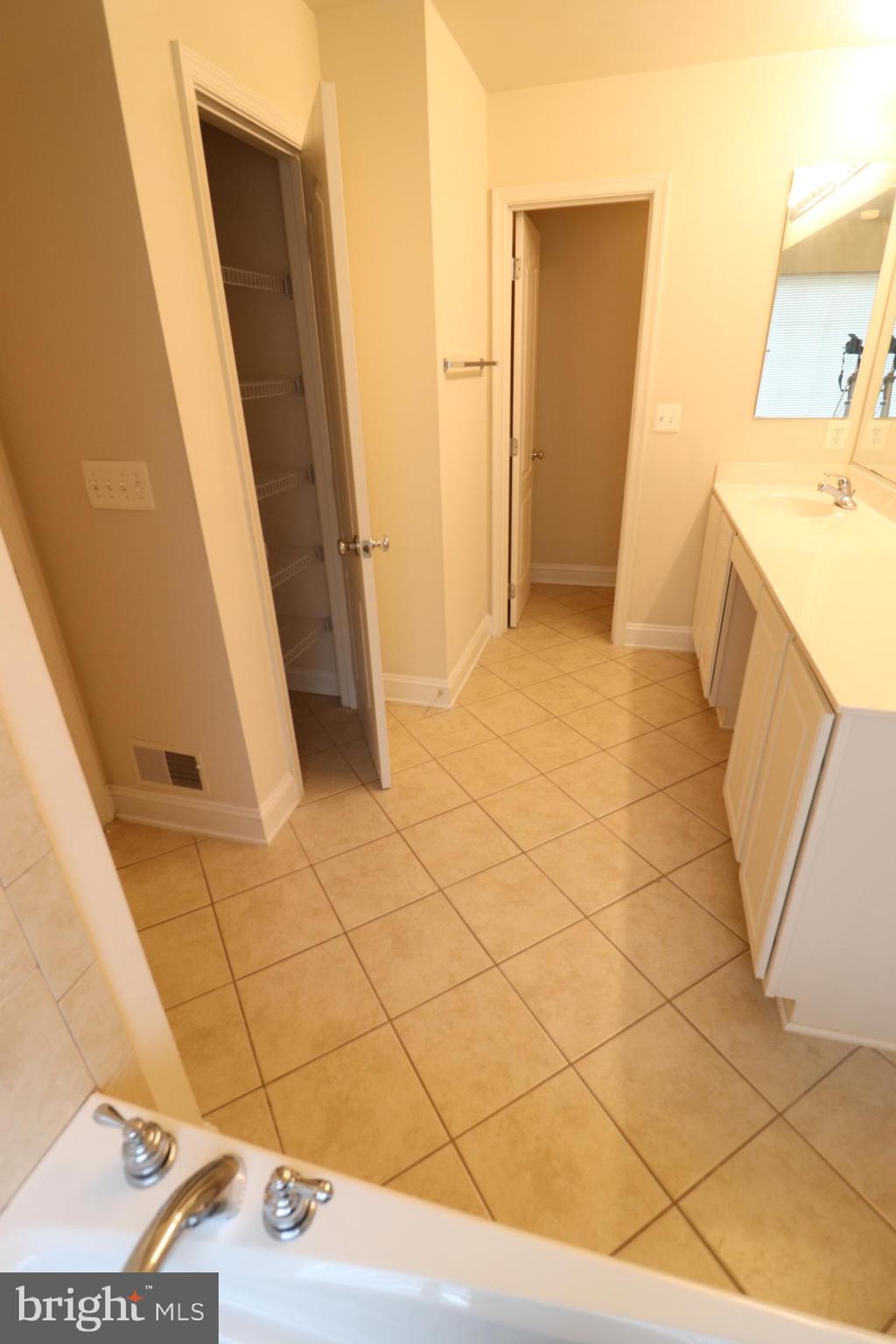 REDLAND ESTATES - Residential