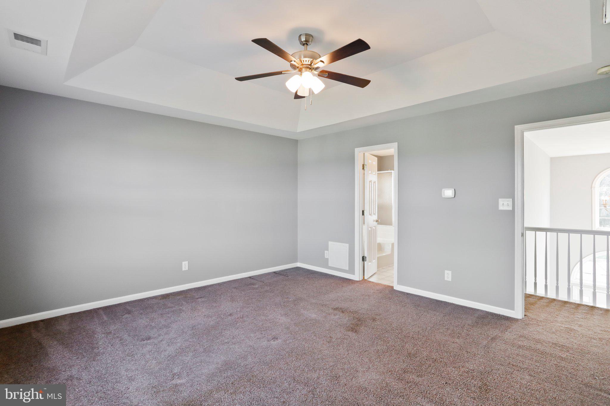 APPLE KNOLLS - Residential