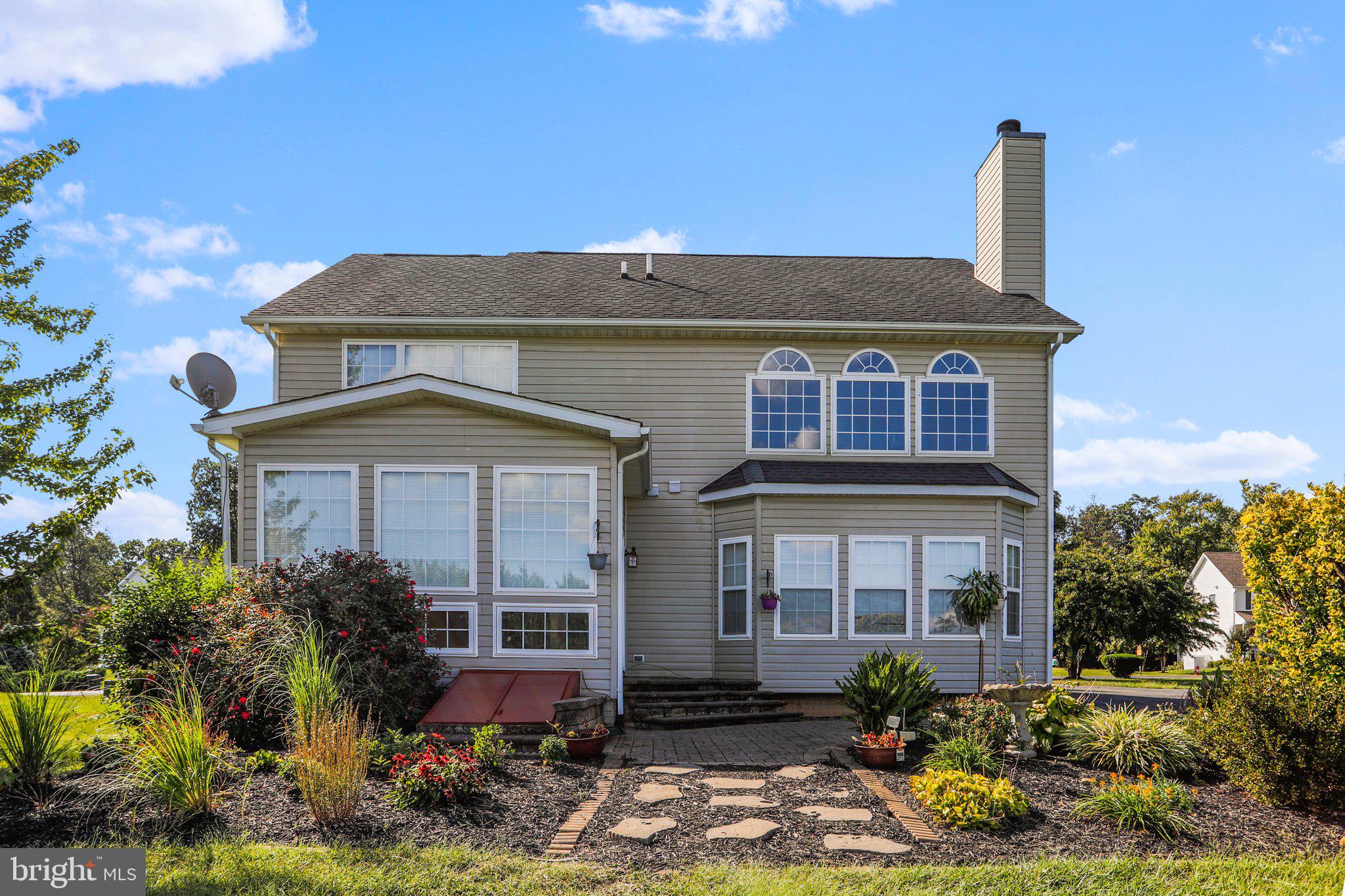 APPLE KNOLLS - Residential