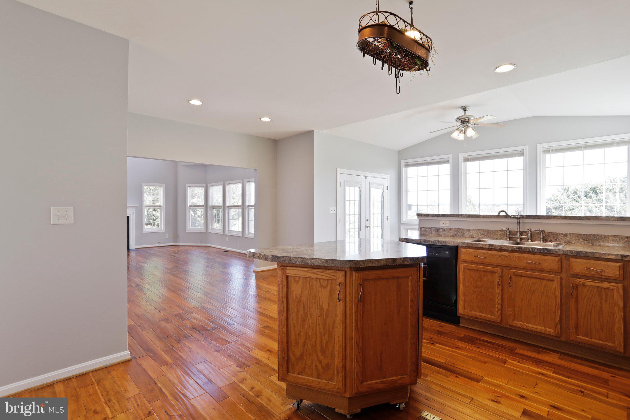 APPLE KNOLLS - Residential