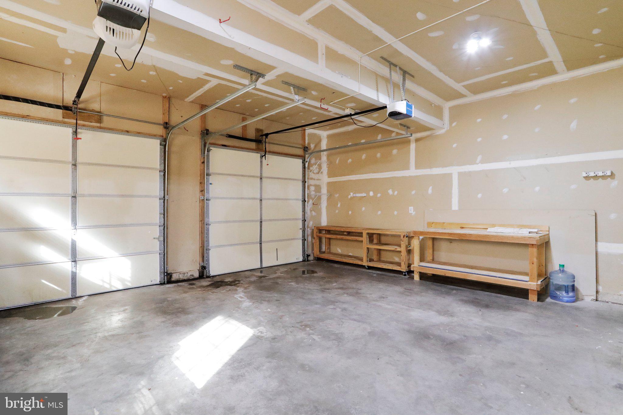 APPLE KNOLLS - Residential