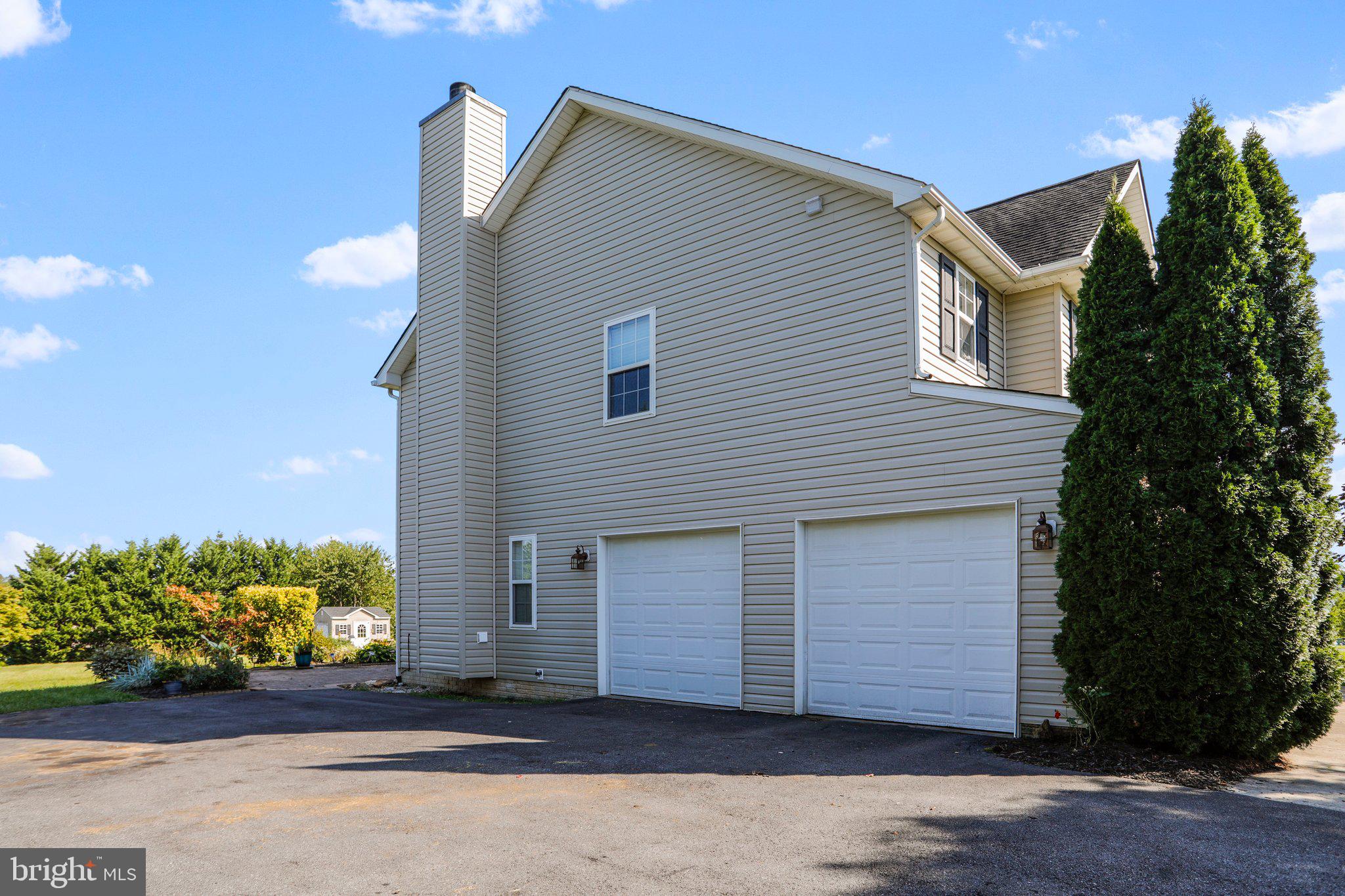 APPLE KNOLLS - Residential