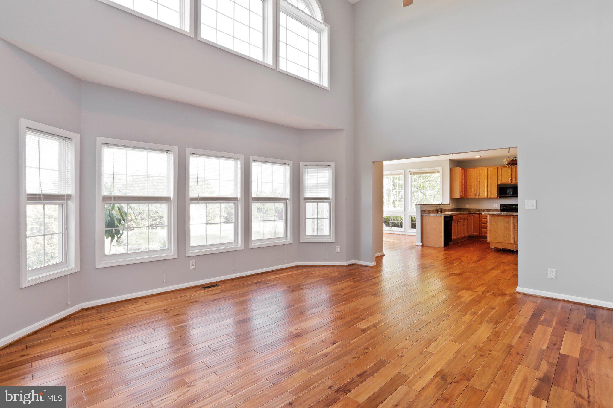 APPLE KNOLLS - Residential