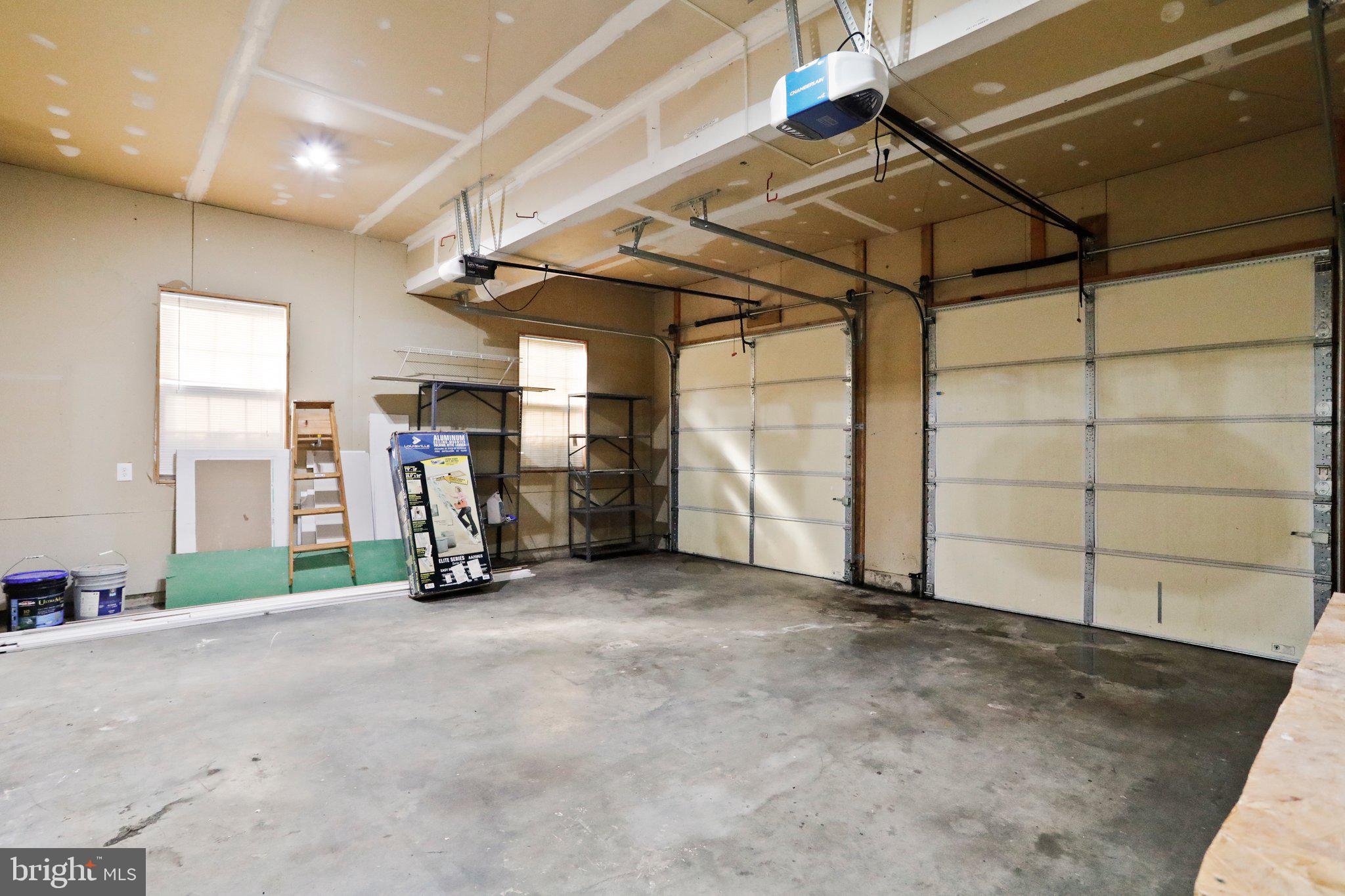 APPLE KNOLLS - Residential