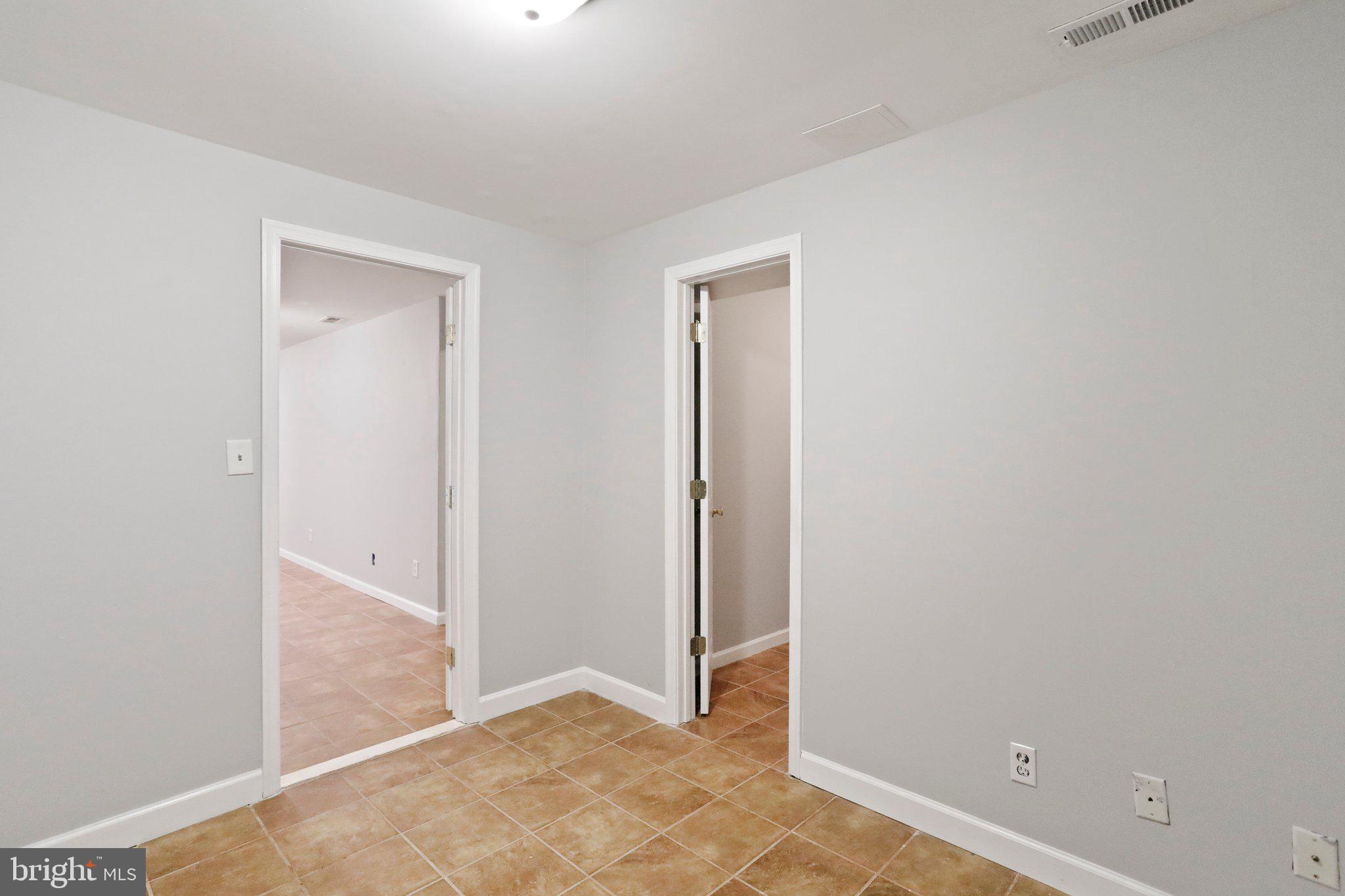 APPLE KNOLLS - Residential