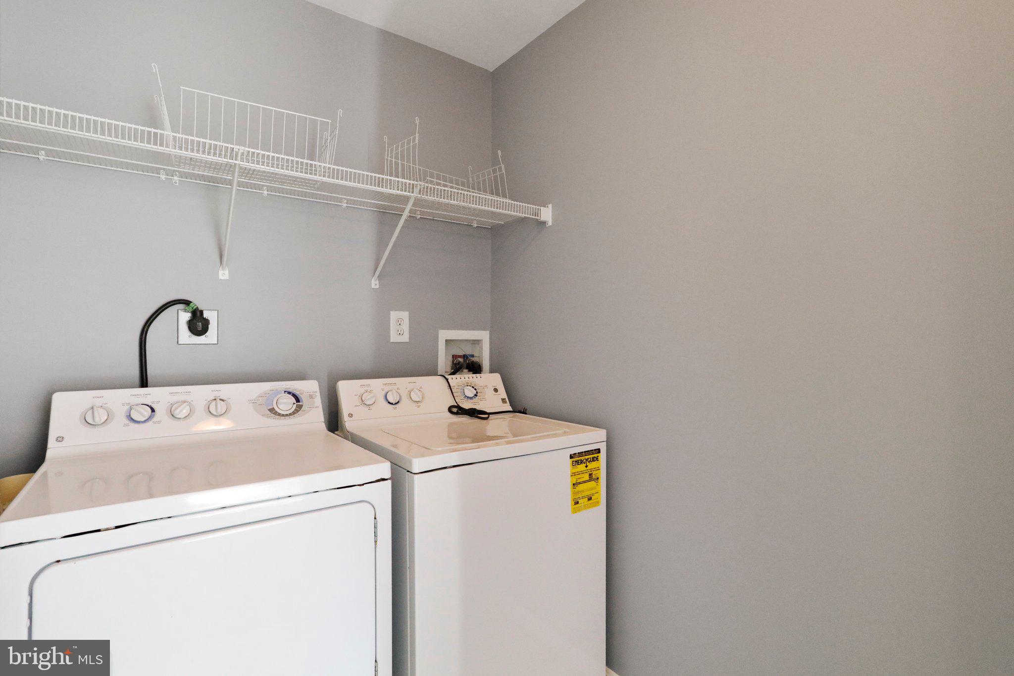 APPLE KNOLLS - Residential