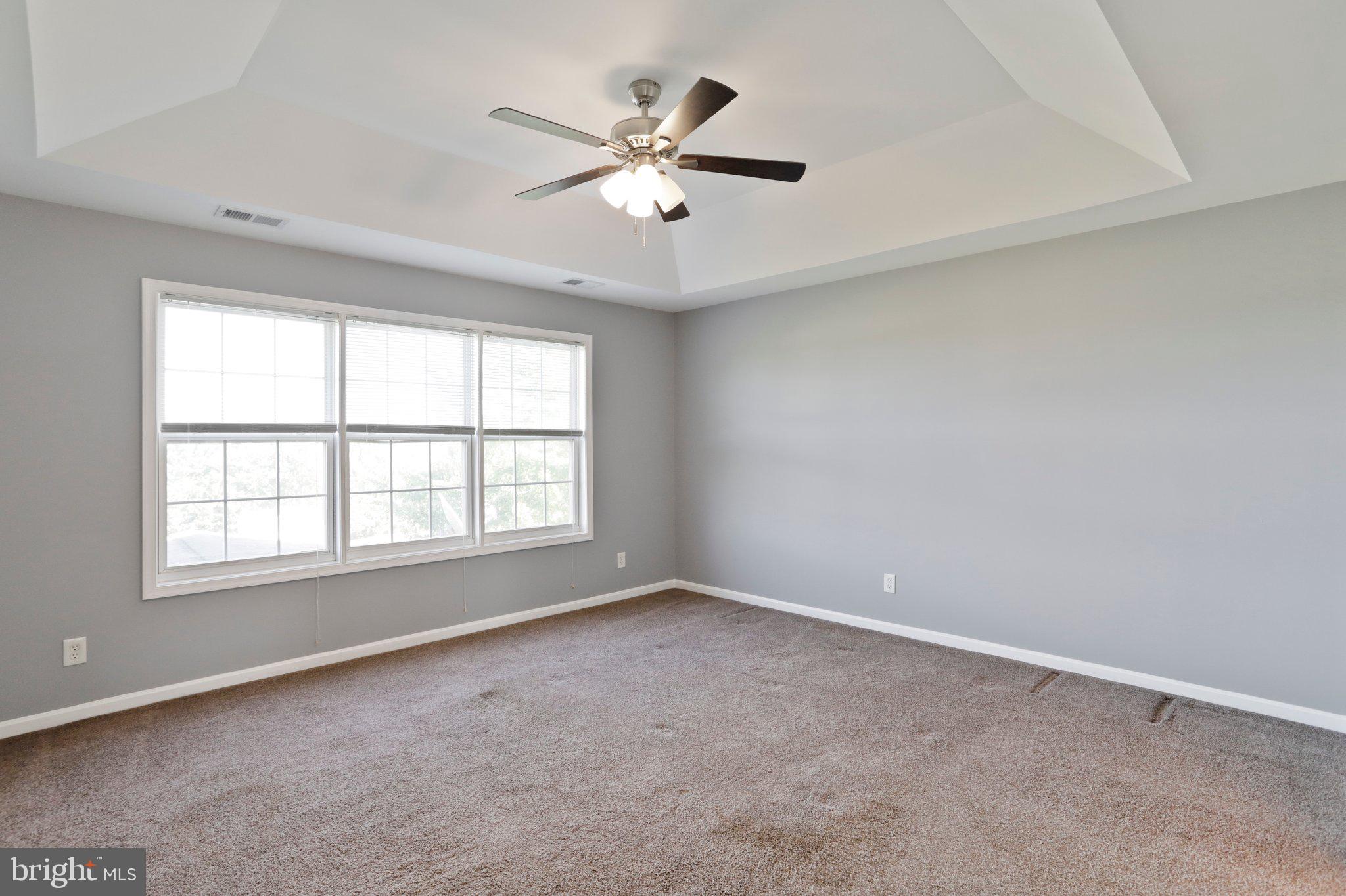 APPLE KNOLLS - Residential