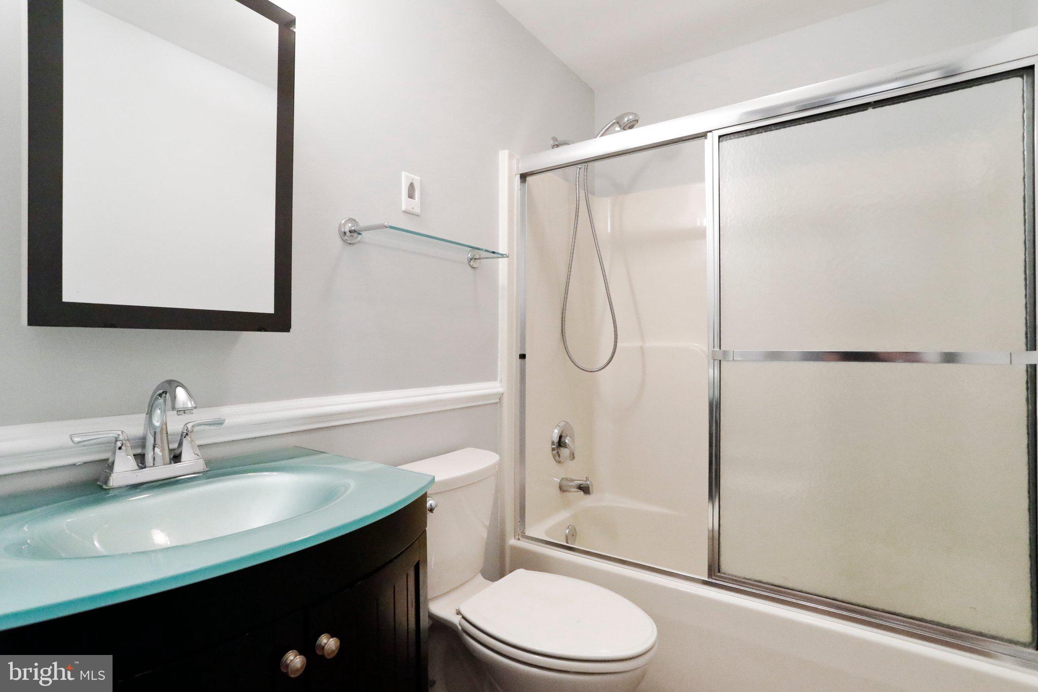 APPLE KNOLLS - Residential