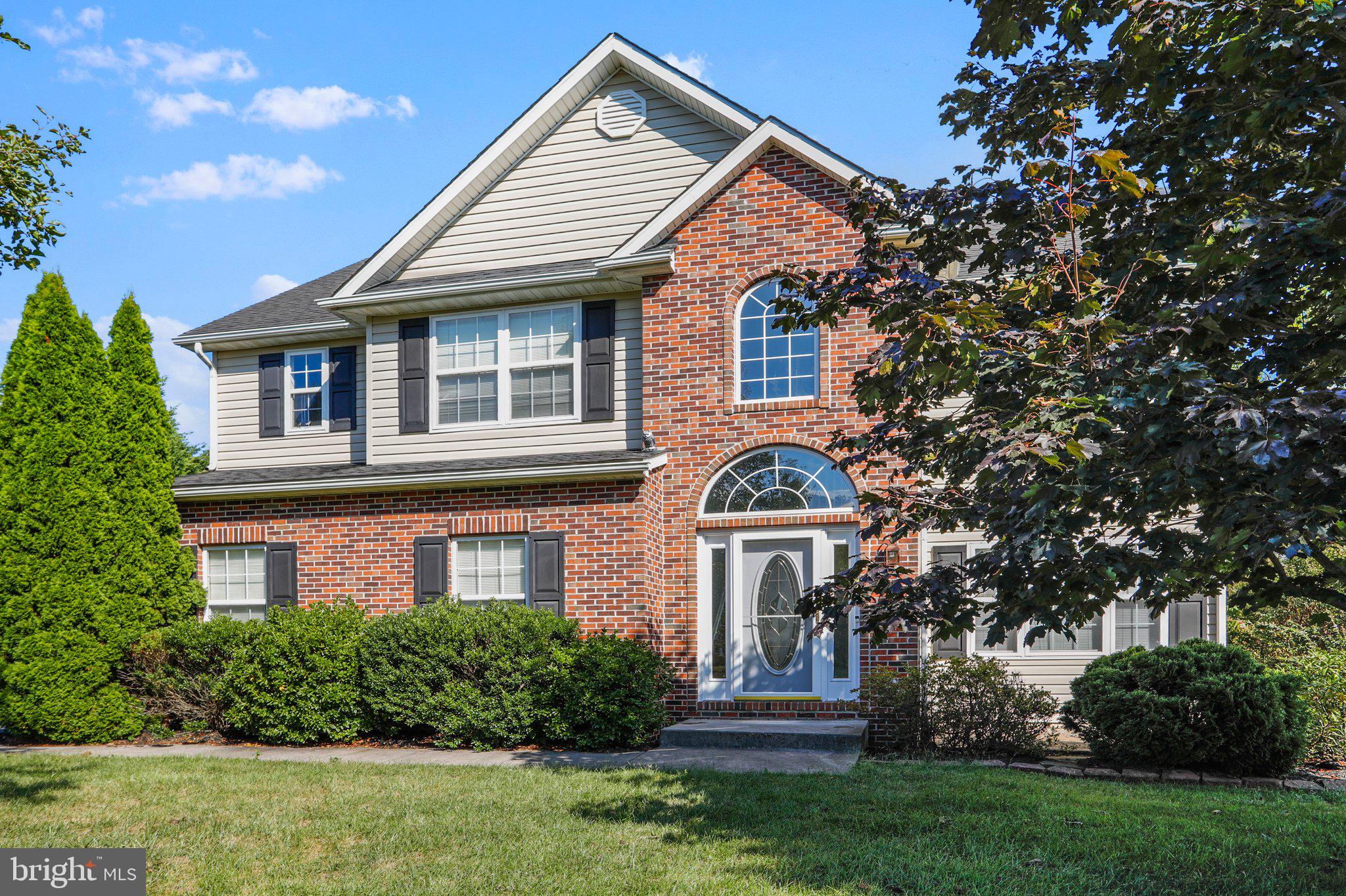 APPLE KNOLLS - Residential