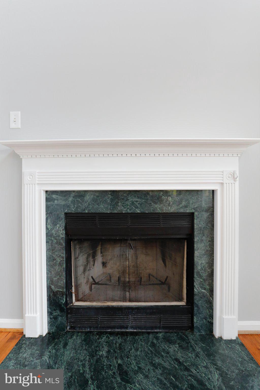 APPLE KNOLLS - Residential