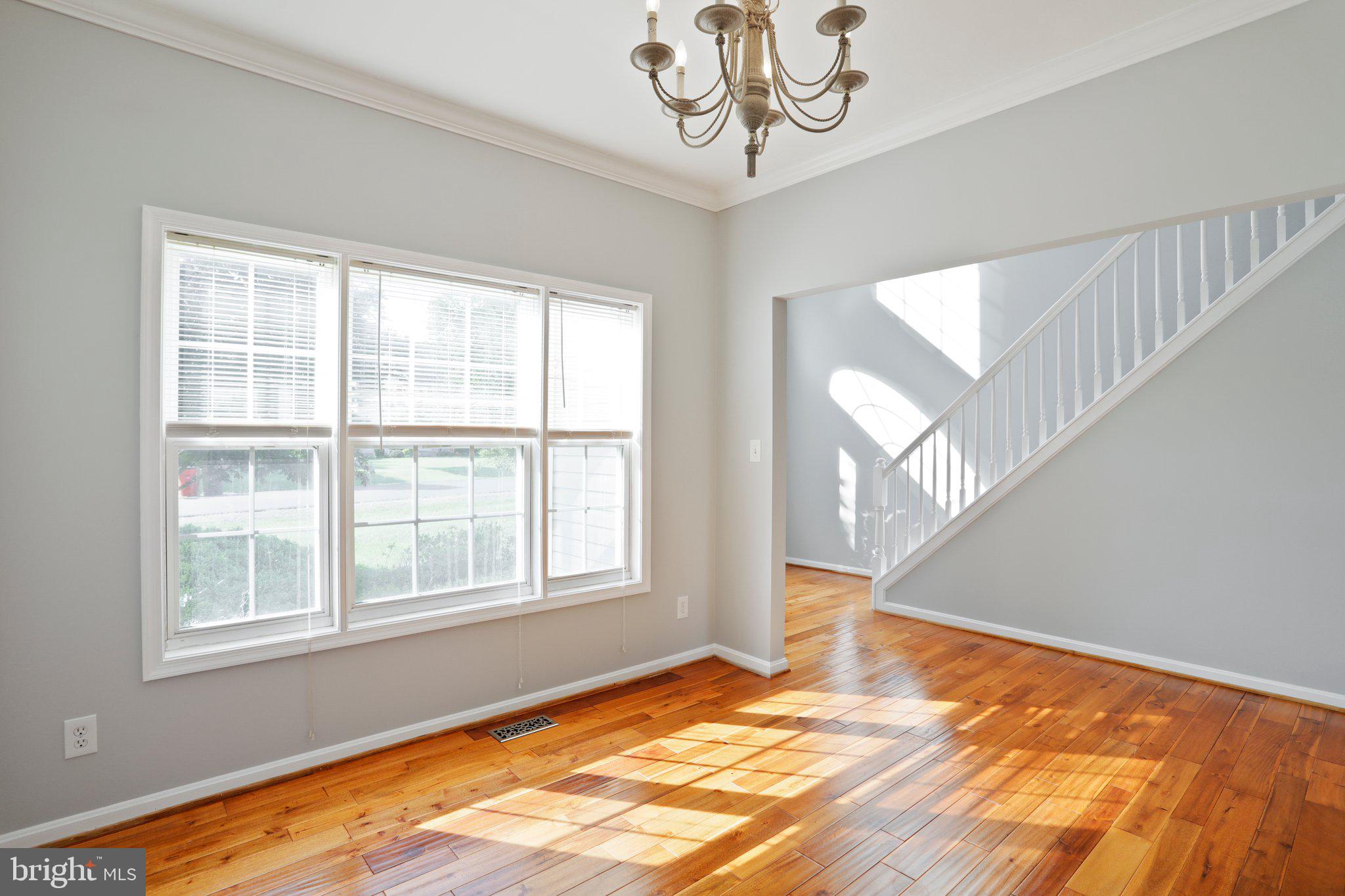 APPLE KNOLLS - Residential