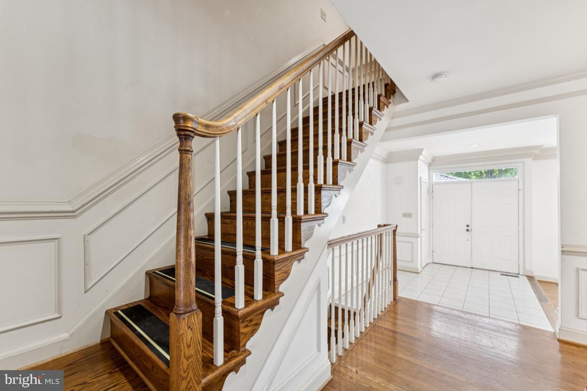 ALTA VISTA - Residential Lease