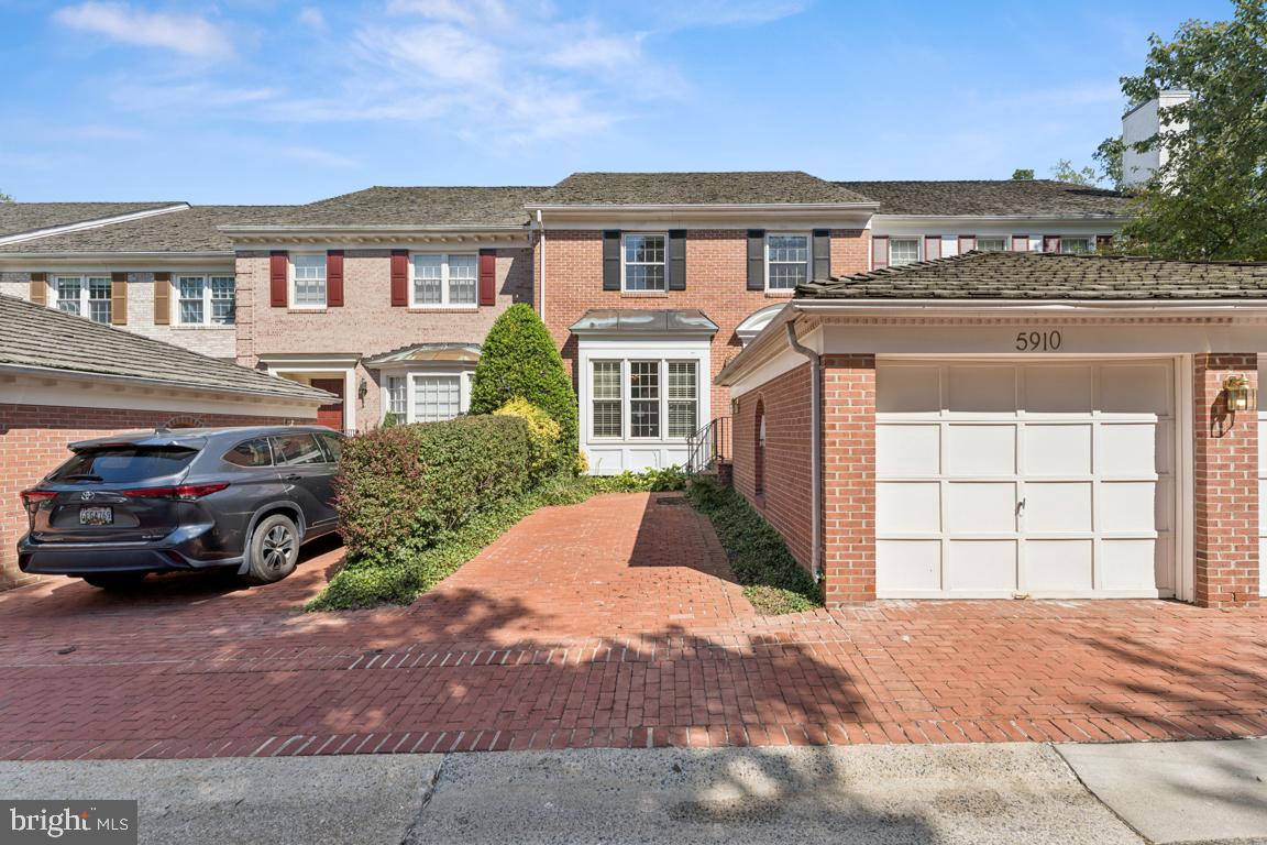 ALTA VISTA - Residential Lease