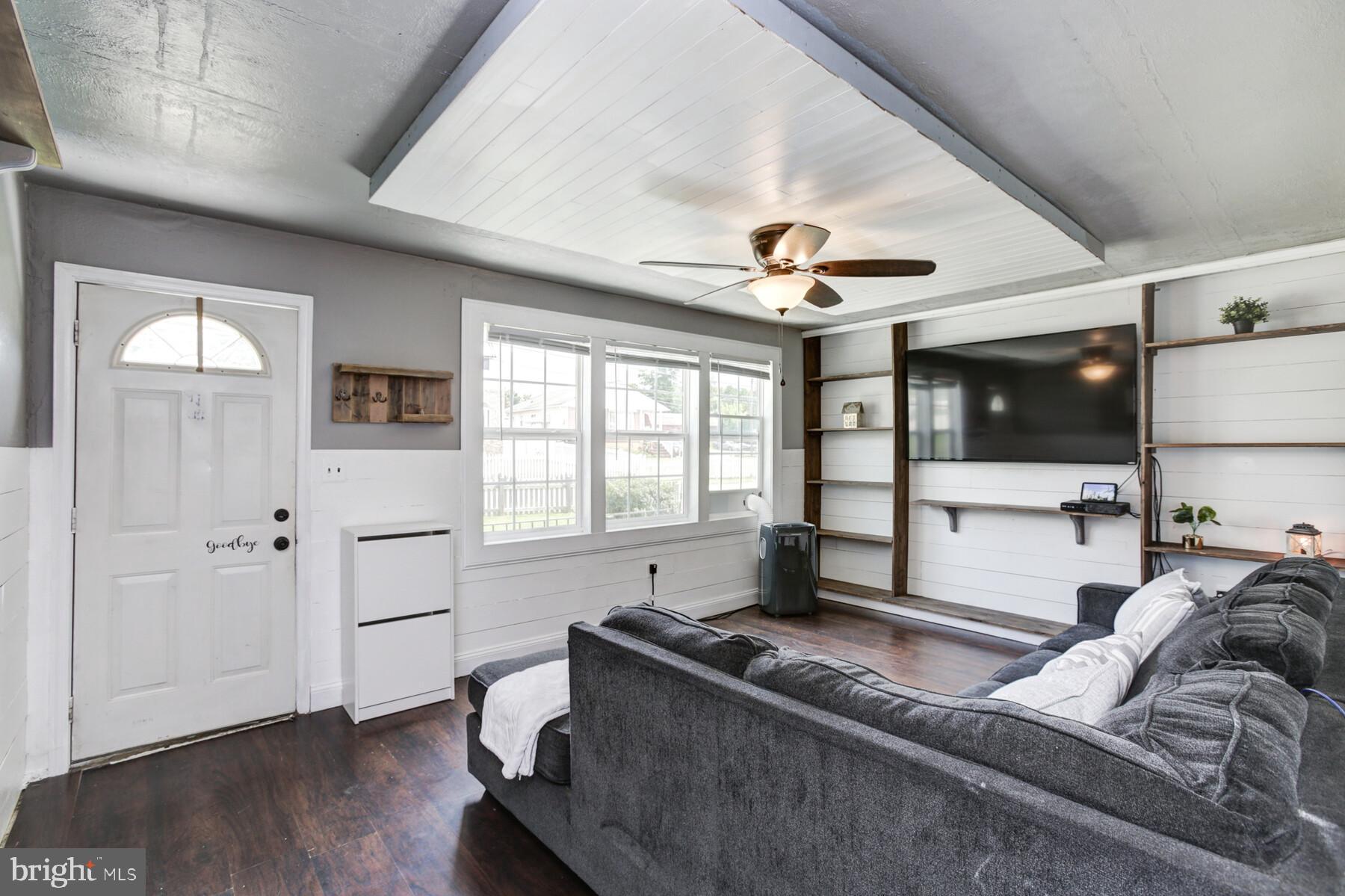 BALTIMORE HIGHLANDS - Residential