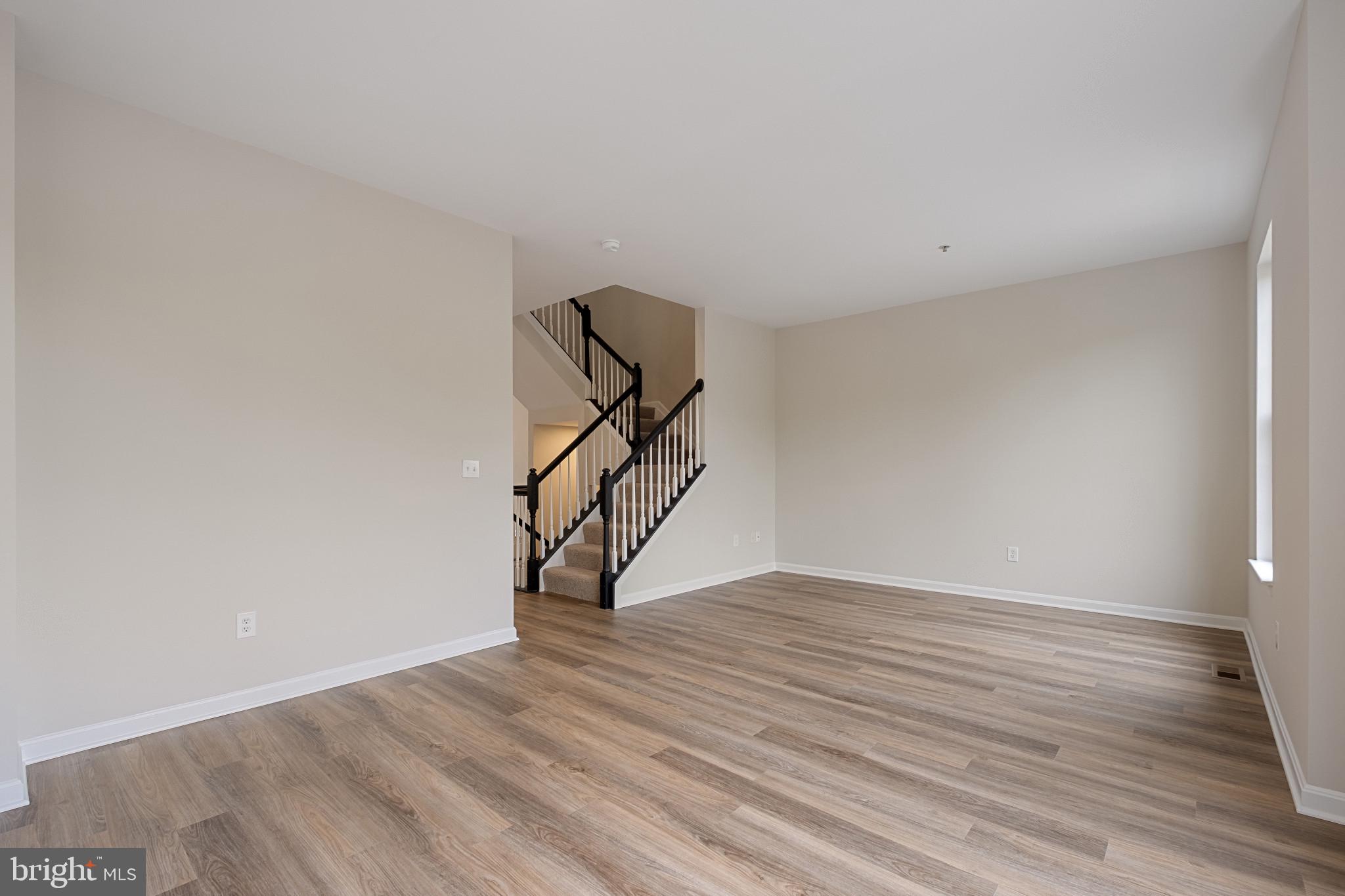 MALLARD LANDING - Residential