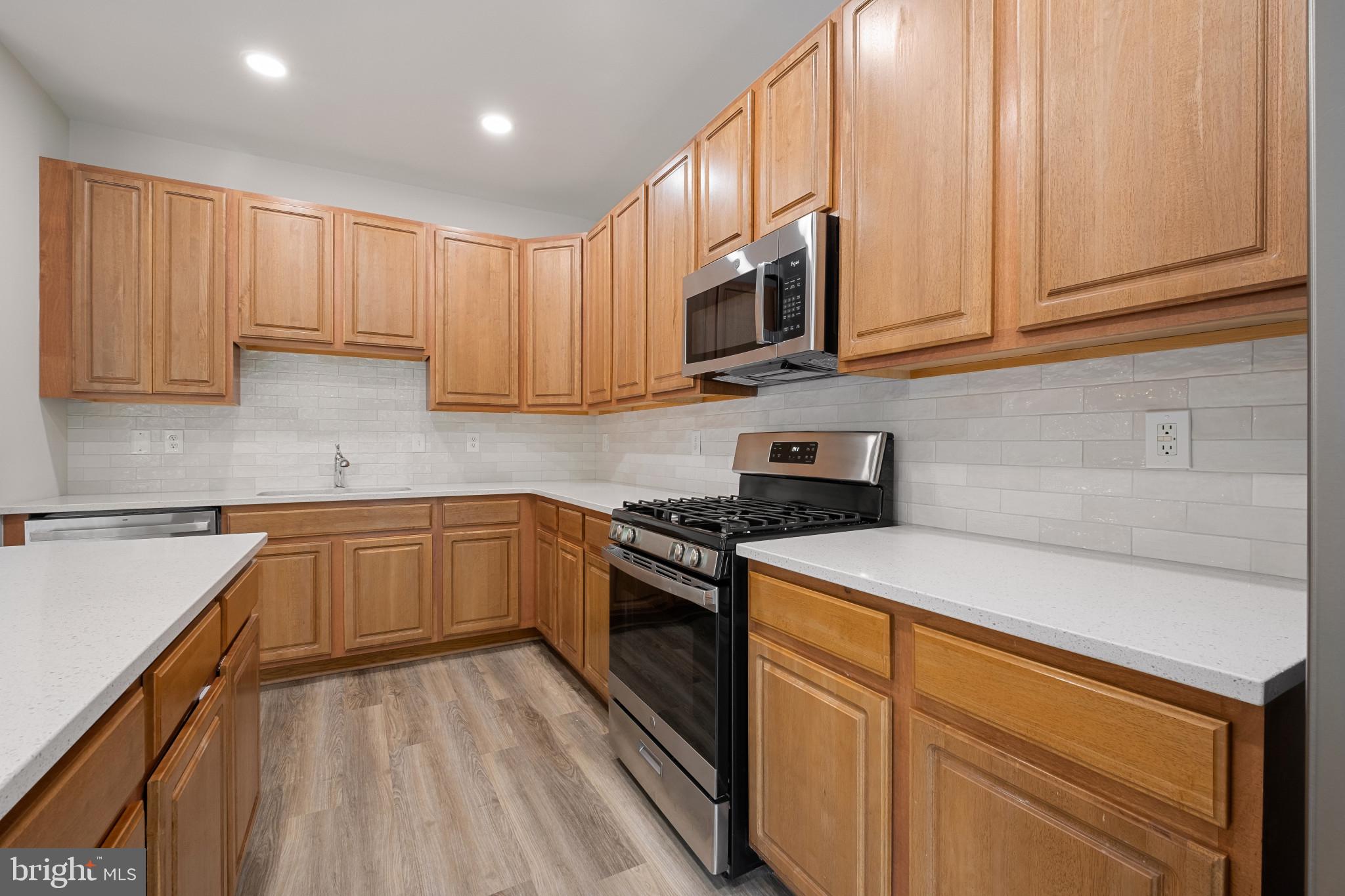 MALLARD LANDING - Residential