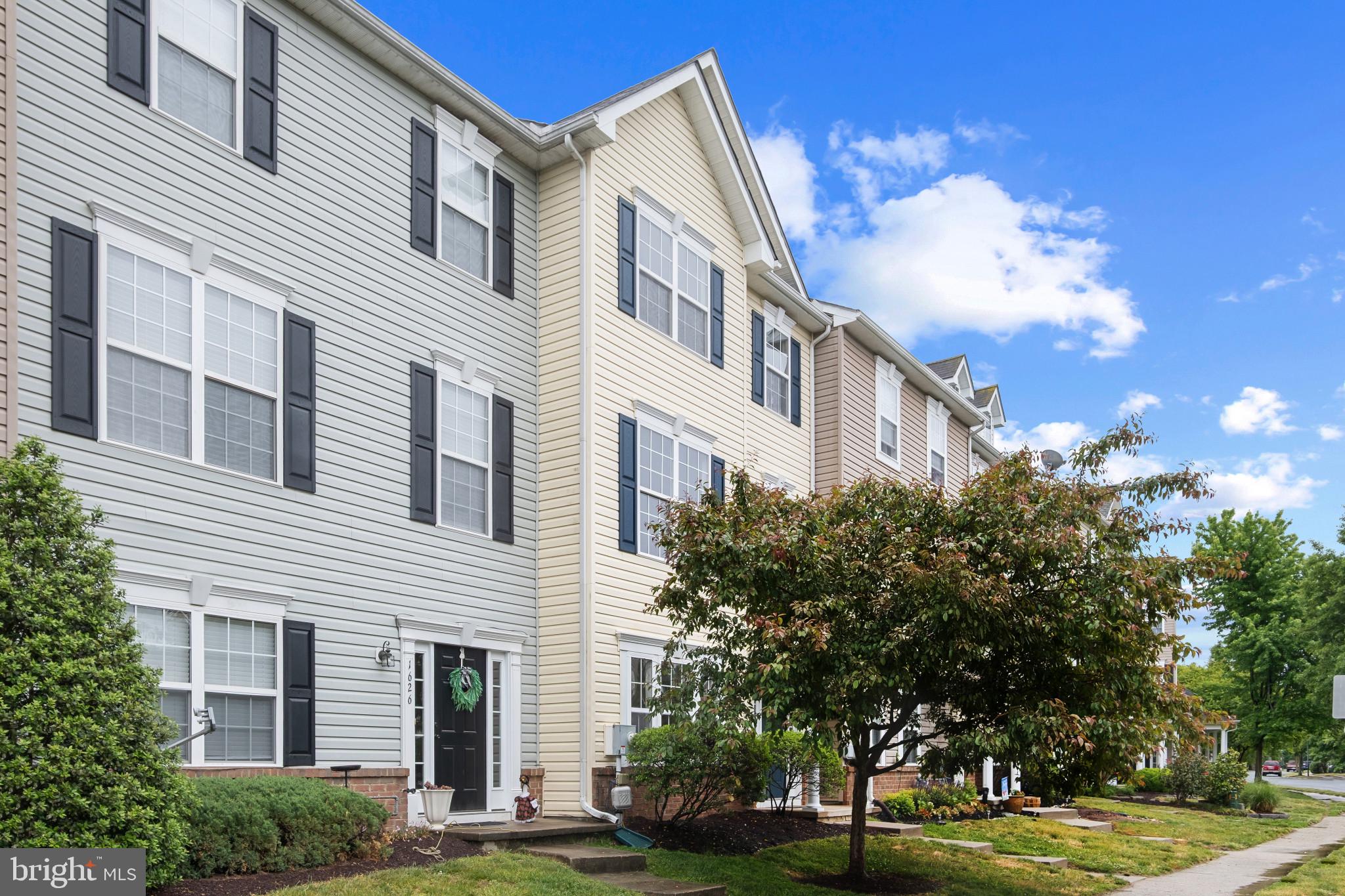 1624 BLUE HERON DRIVE
