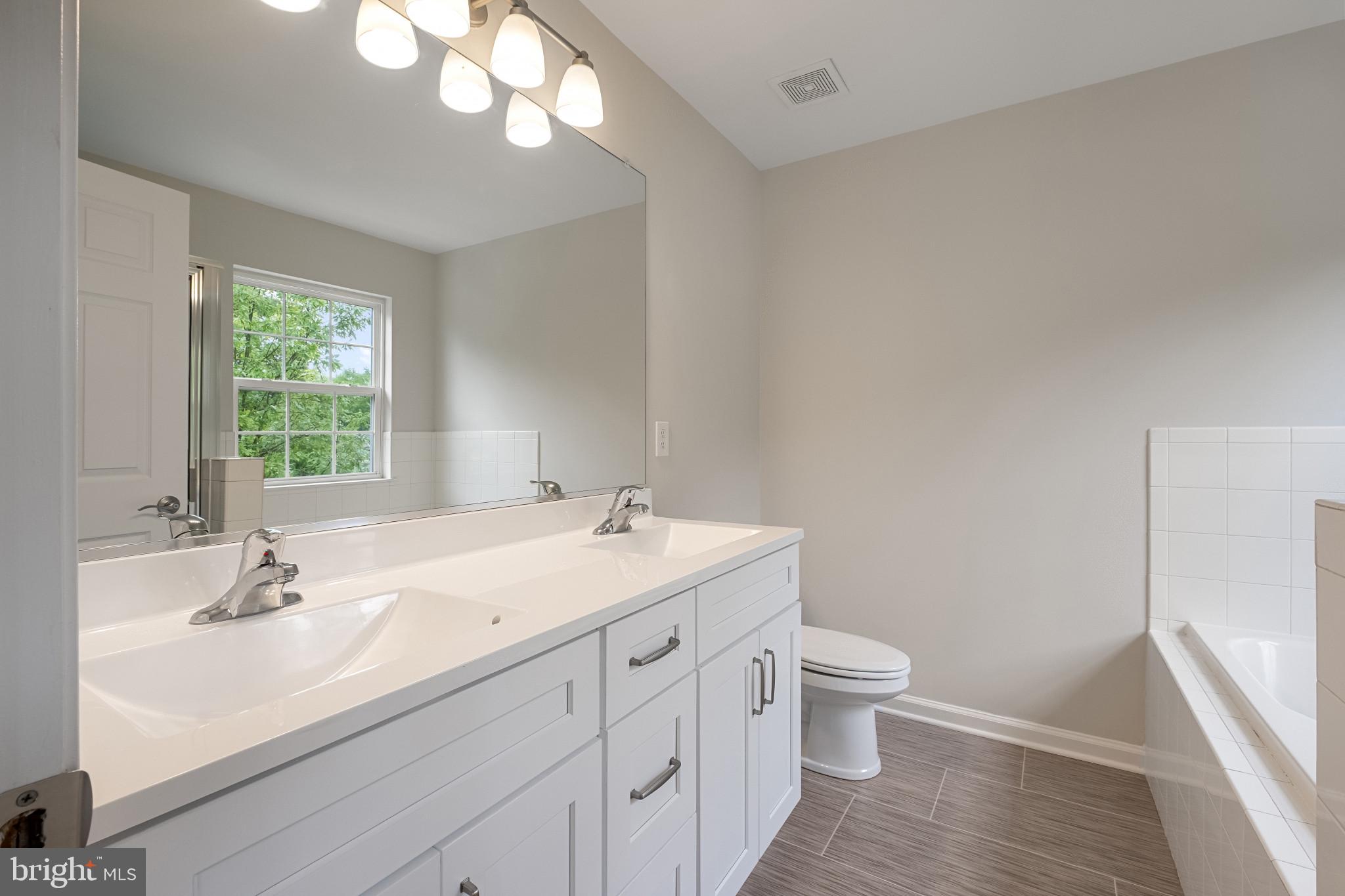MALLARD LANDING - Residential