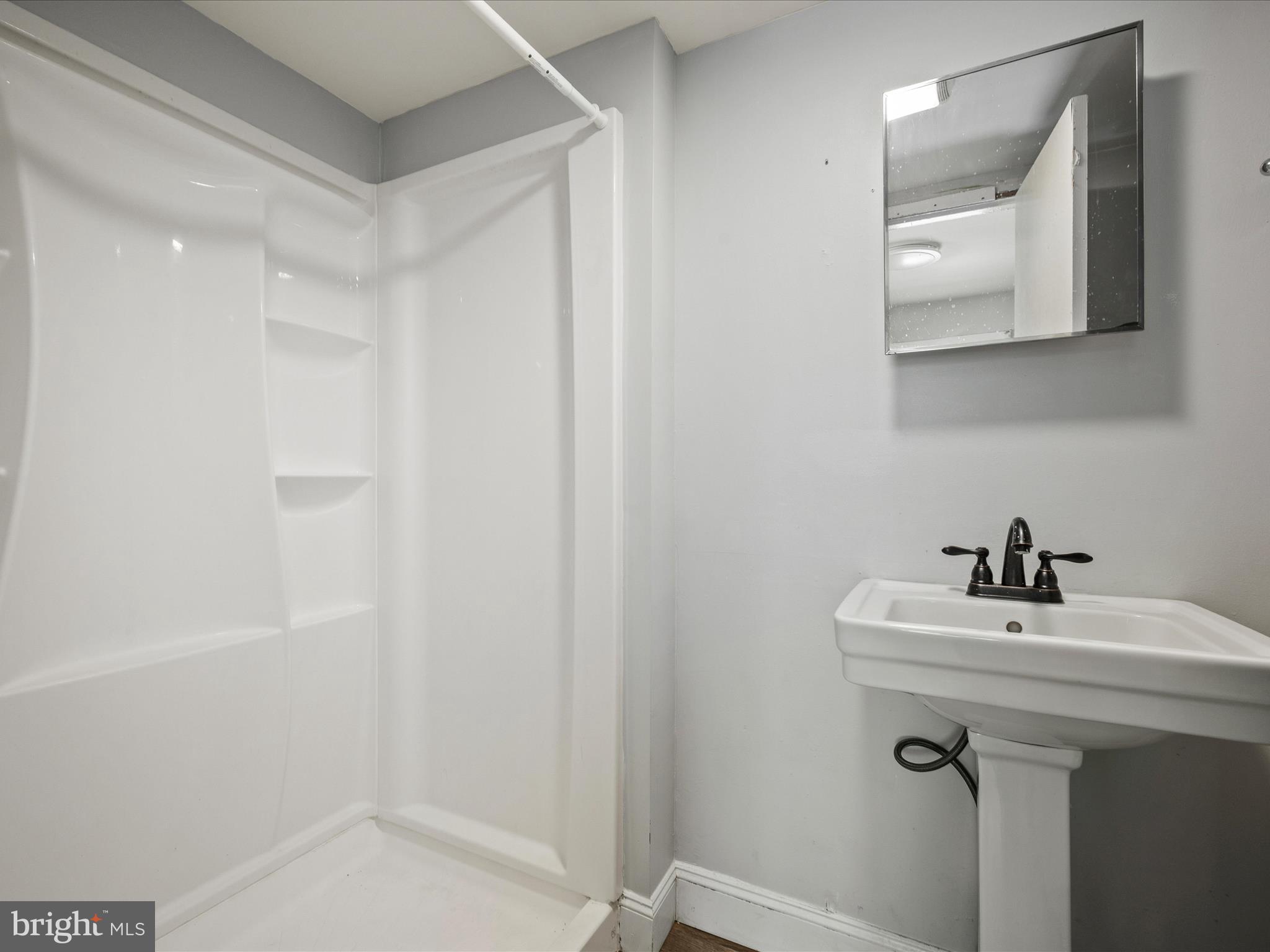 BAKERTON - Residential Income