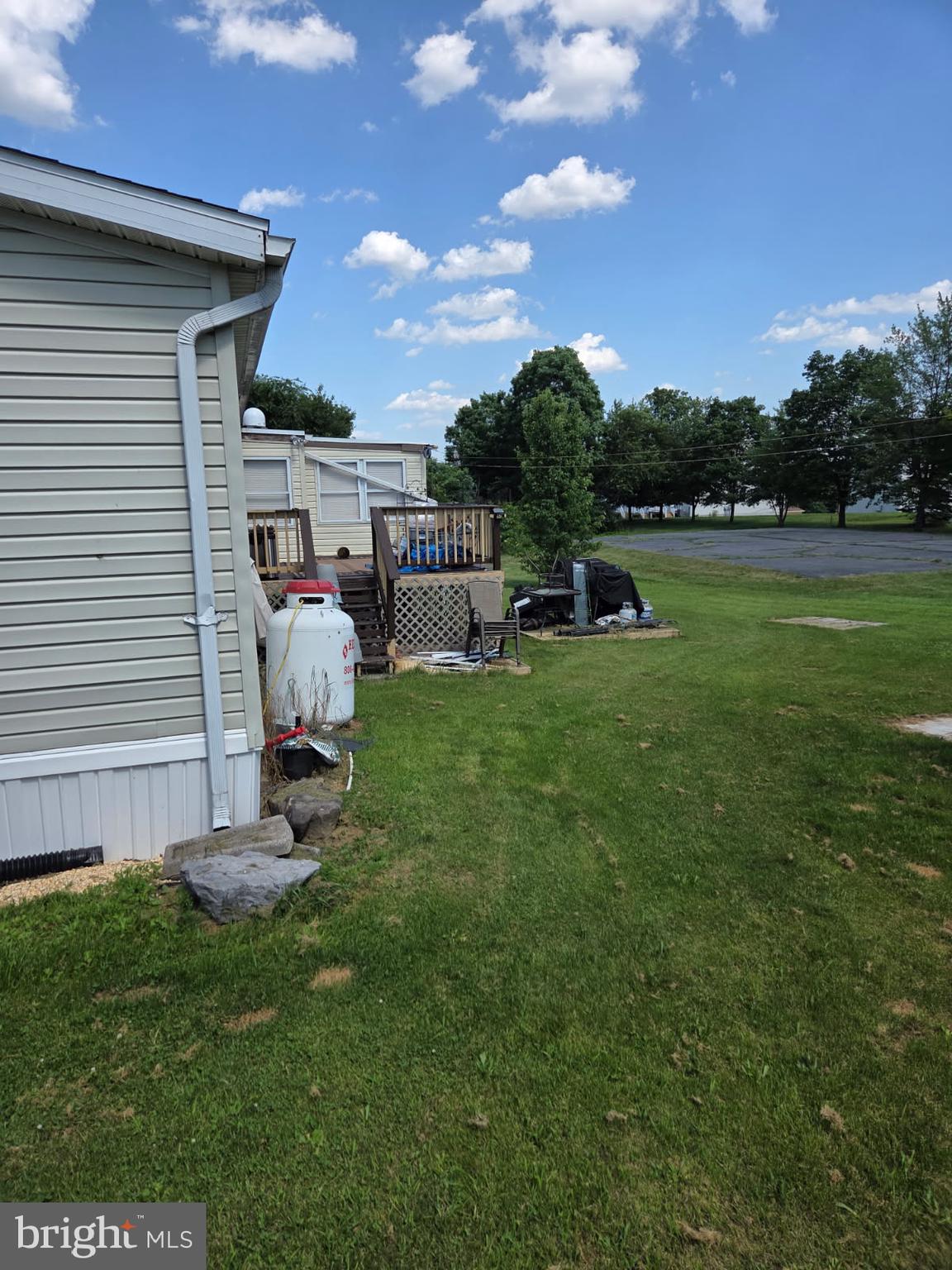 NORTHVIEW MANOR - Residential