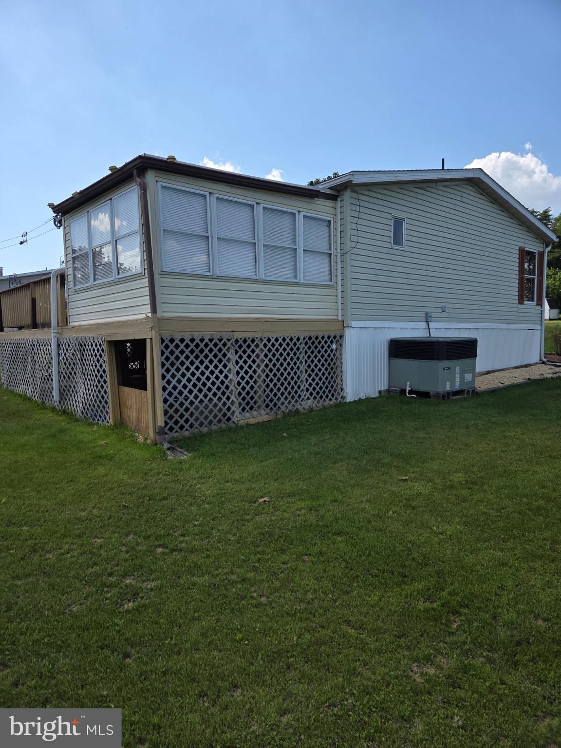 NORTHVIEW MANOR - Residential