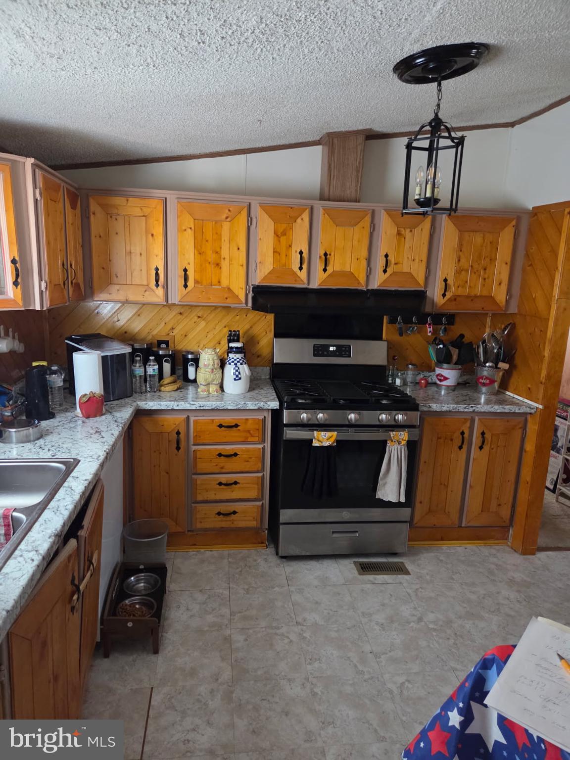 NORTHVIEW MANOR - Residential