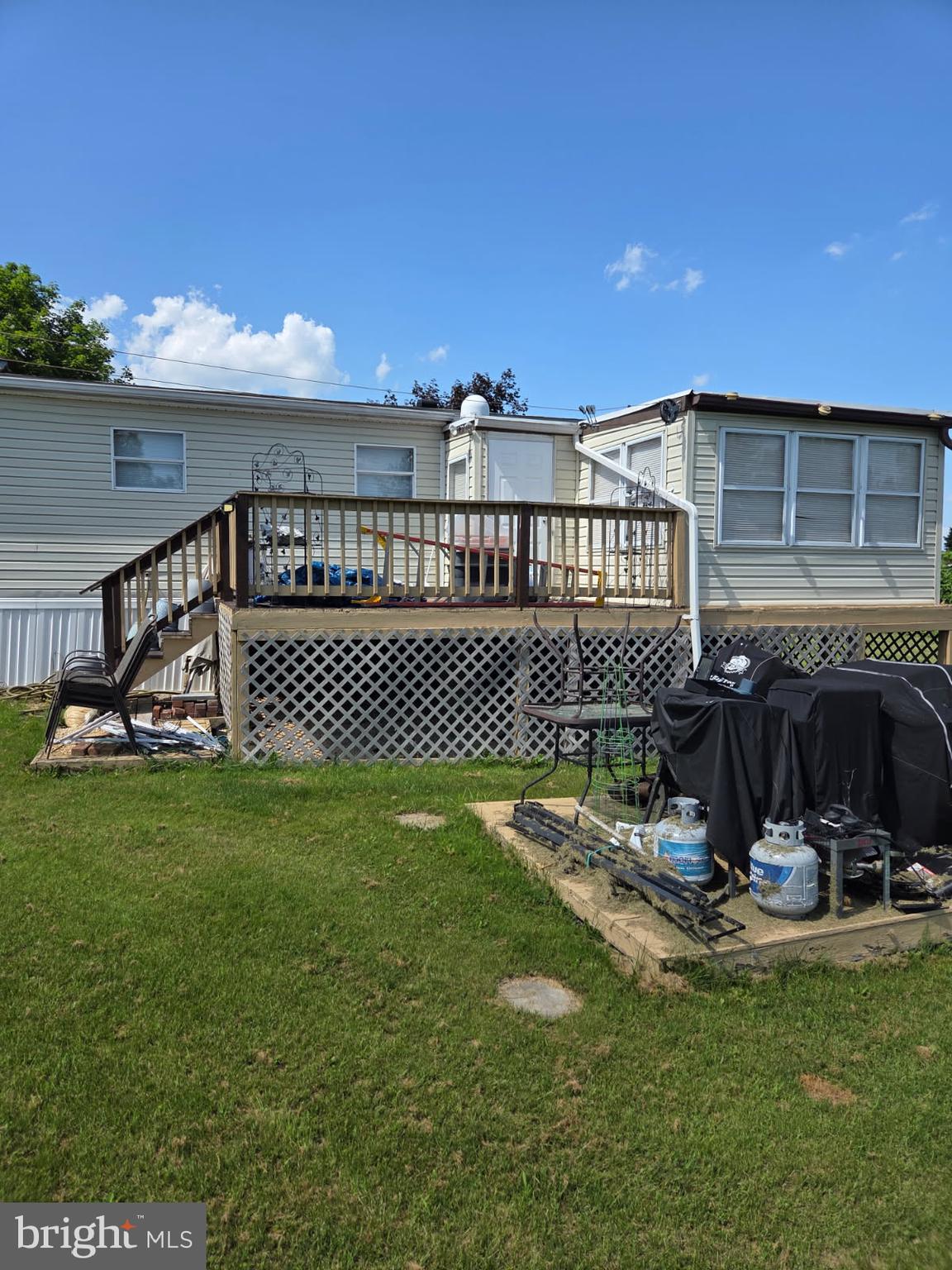 NORTHVIEW MANOR - Residential