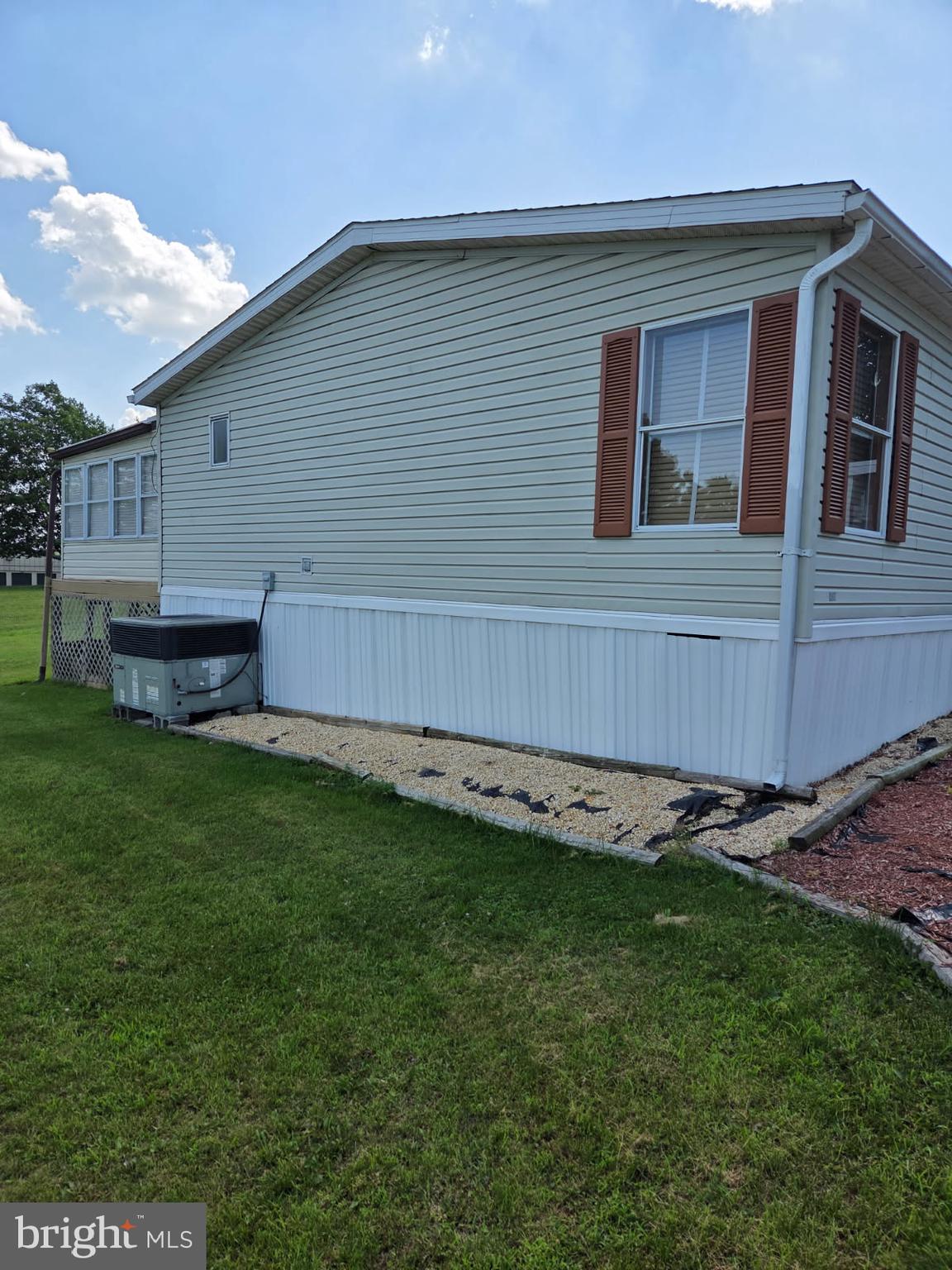 NORTHVIEW MANOR - Residential