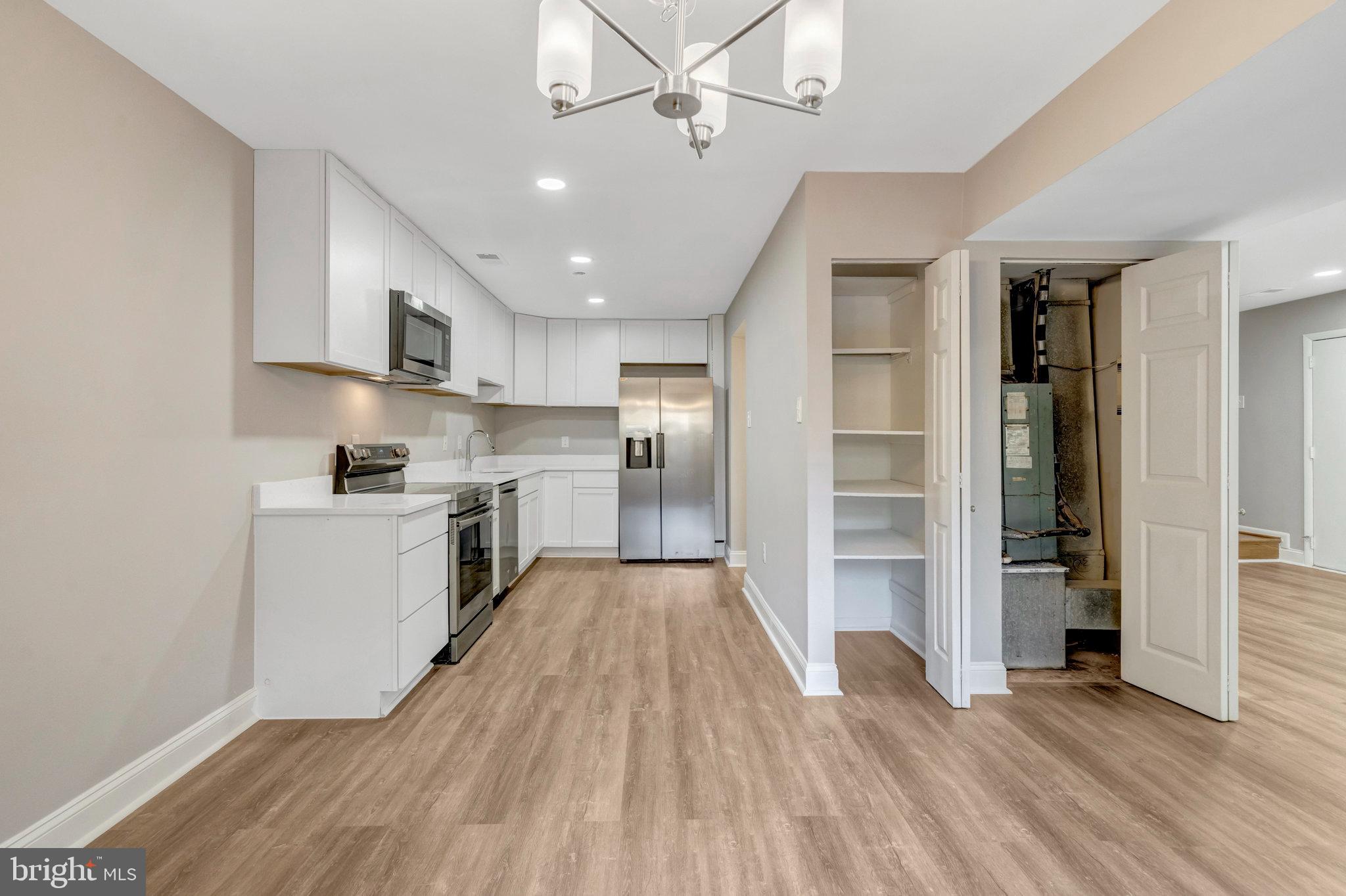 10676 MYRTLE OAK COURT