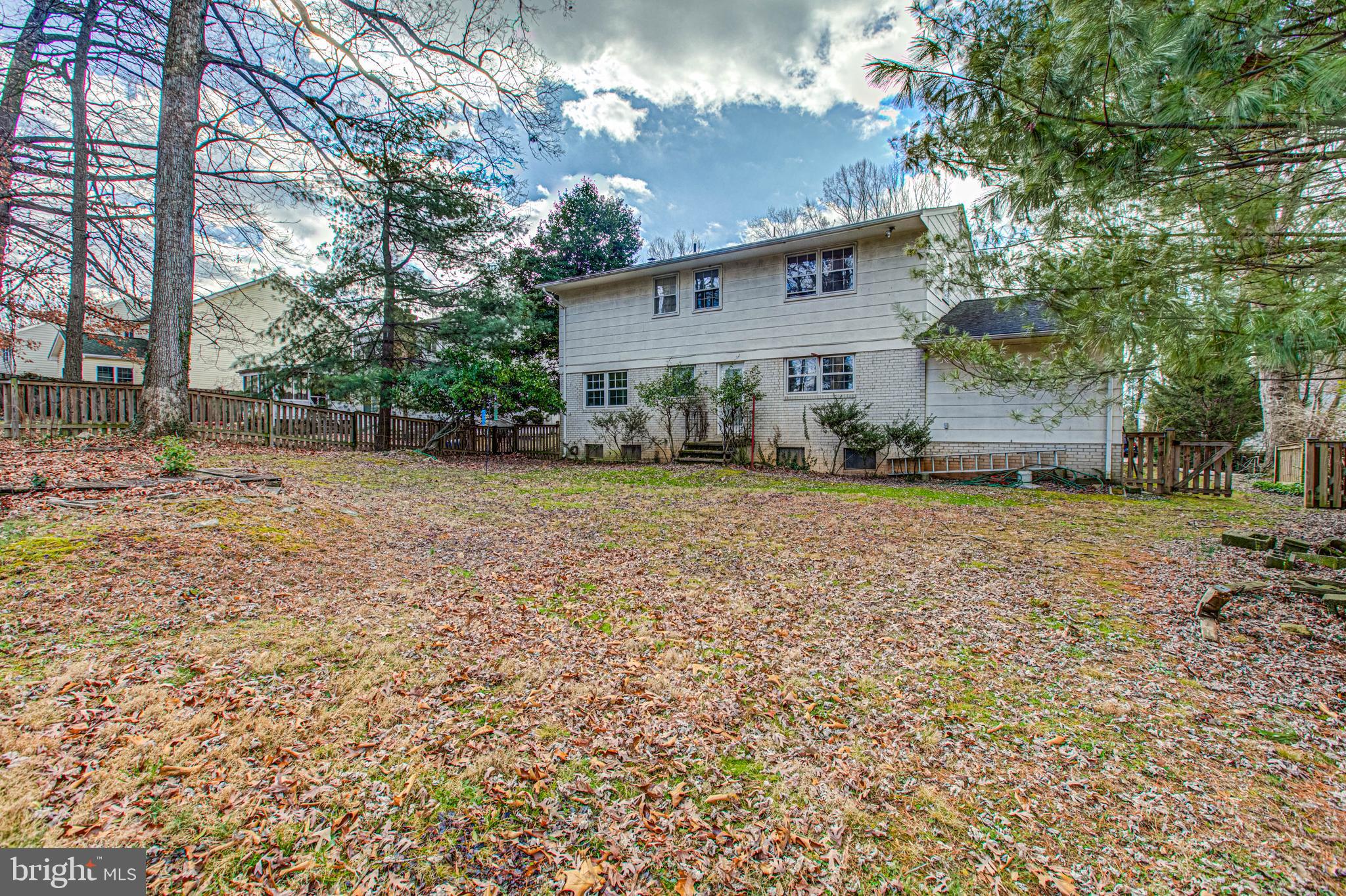 VIENNA WOODS - Residential