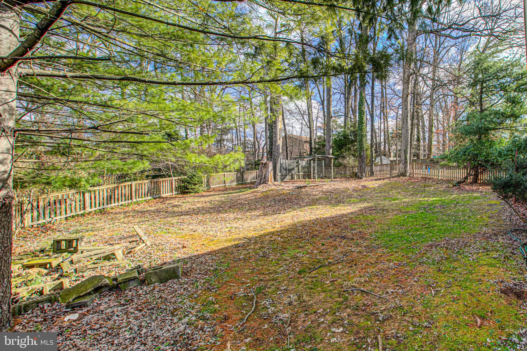 VIENNA WOODS - Residential