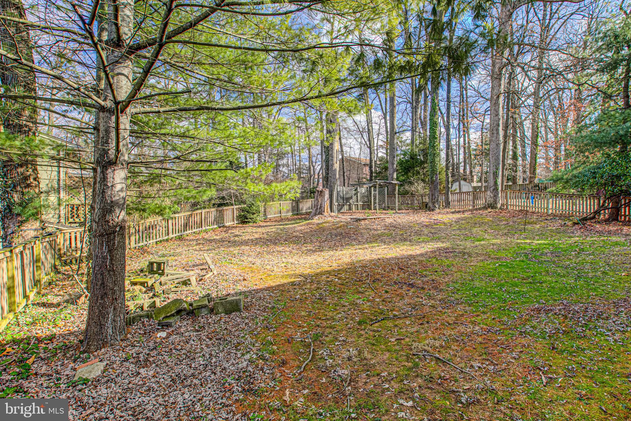 VIENNA WOODS - Residential