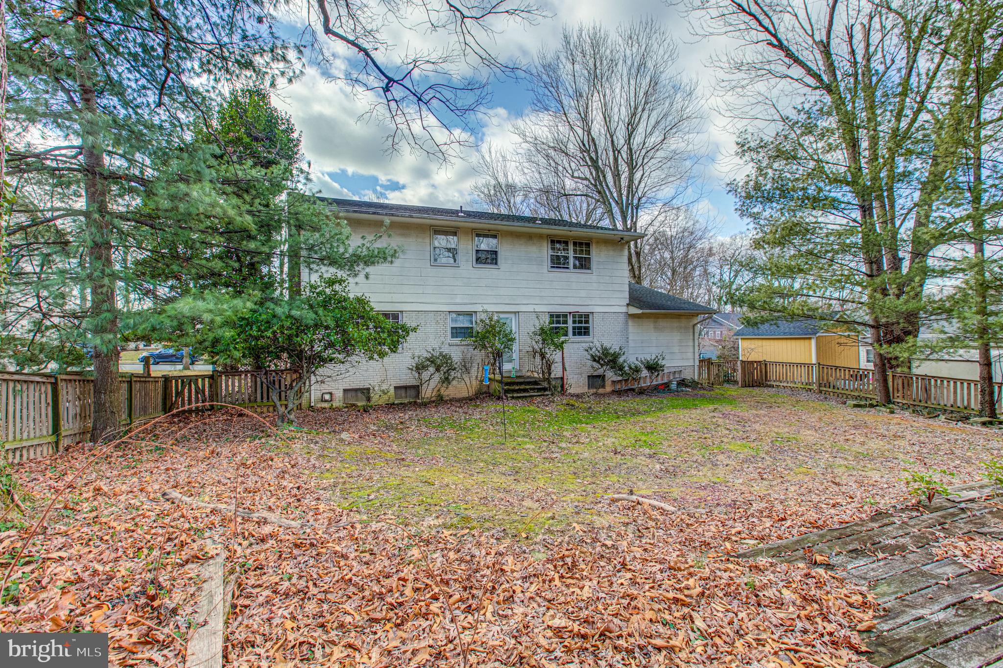 VIENNA WOODS - Residential