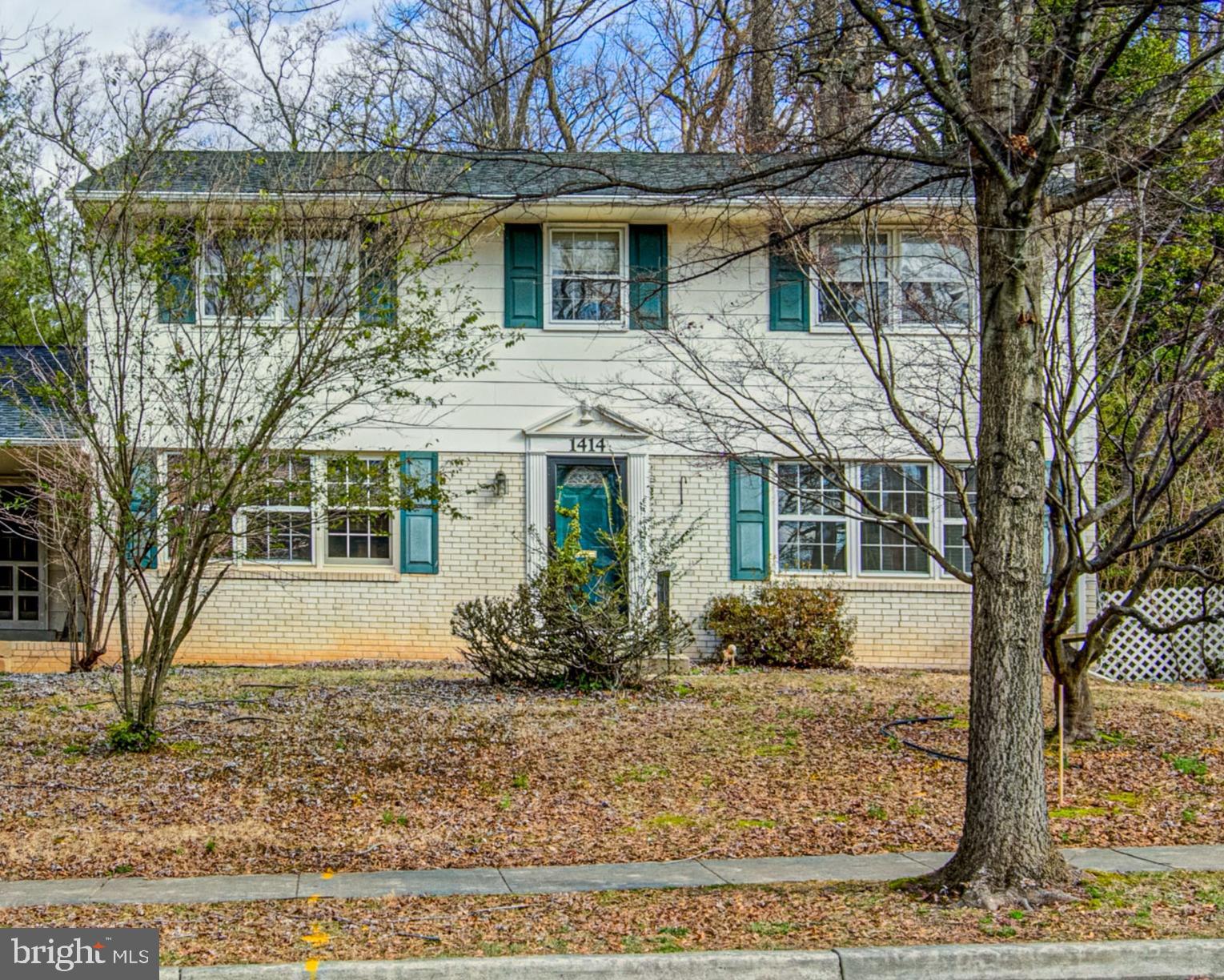 VIENNA WOODS - Residential