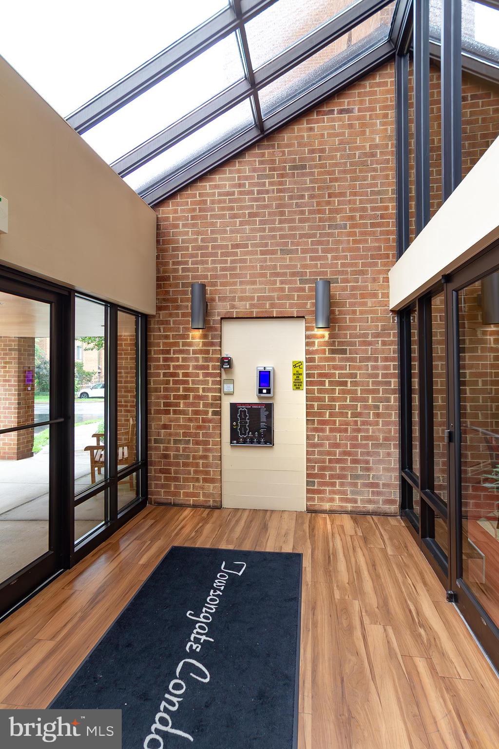 2 SOUTHERLY COURT 205