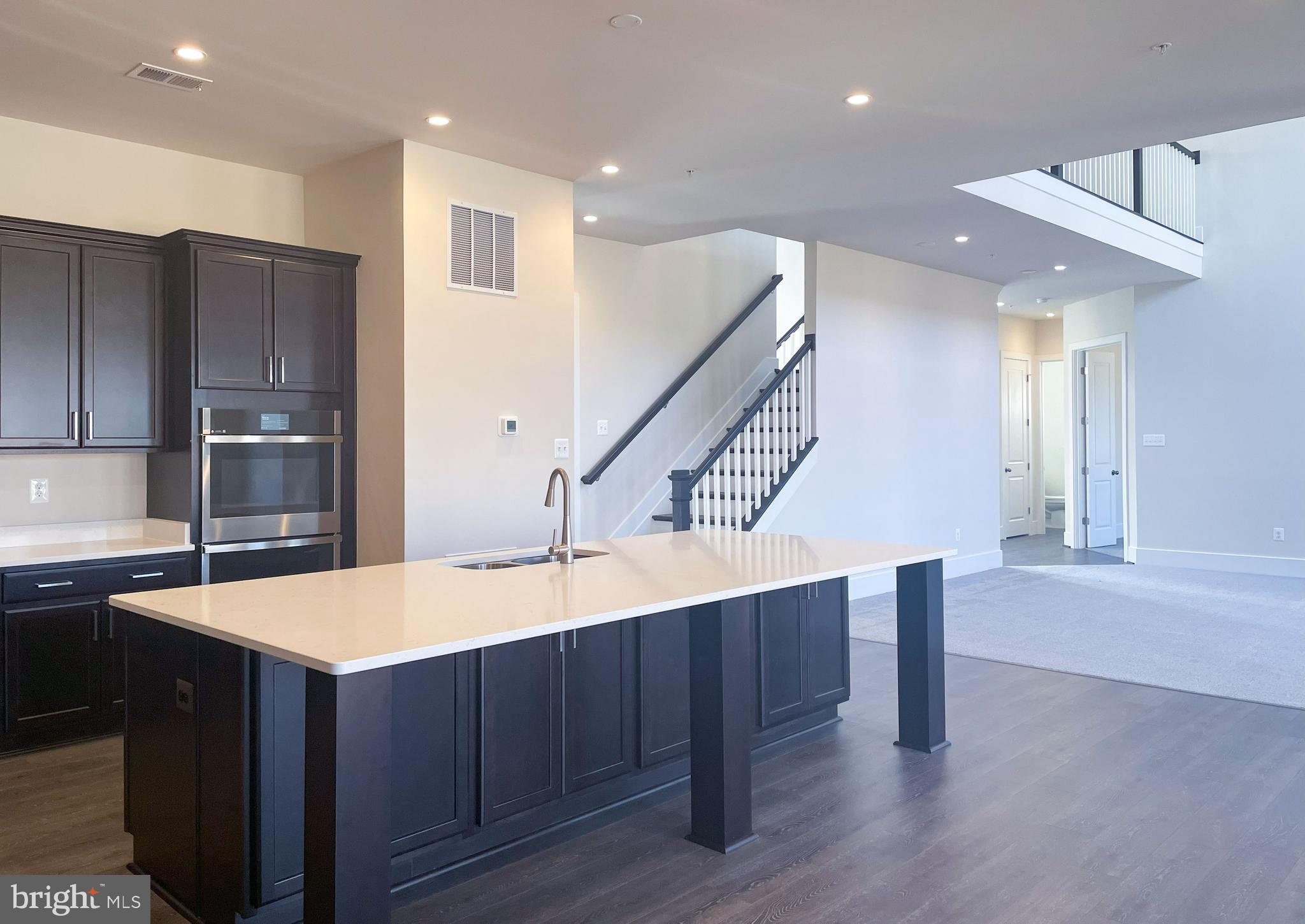 4002 DIPLOMAT AVENUE