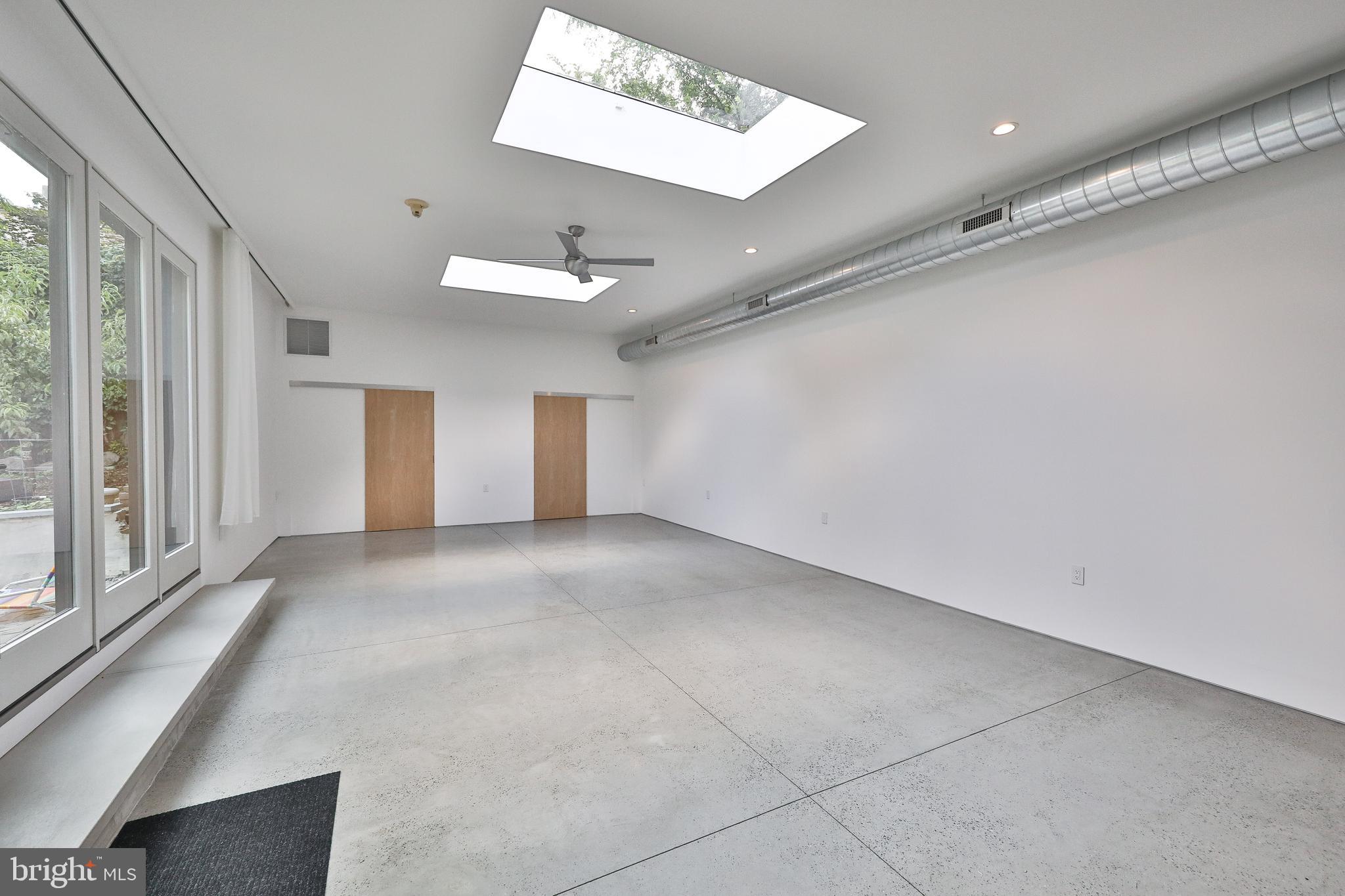 BELLA VISTA - Residential Income